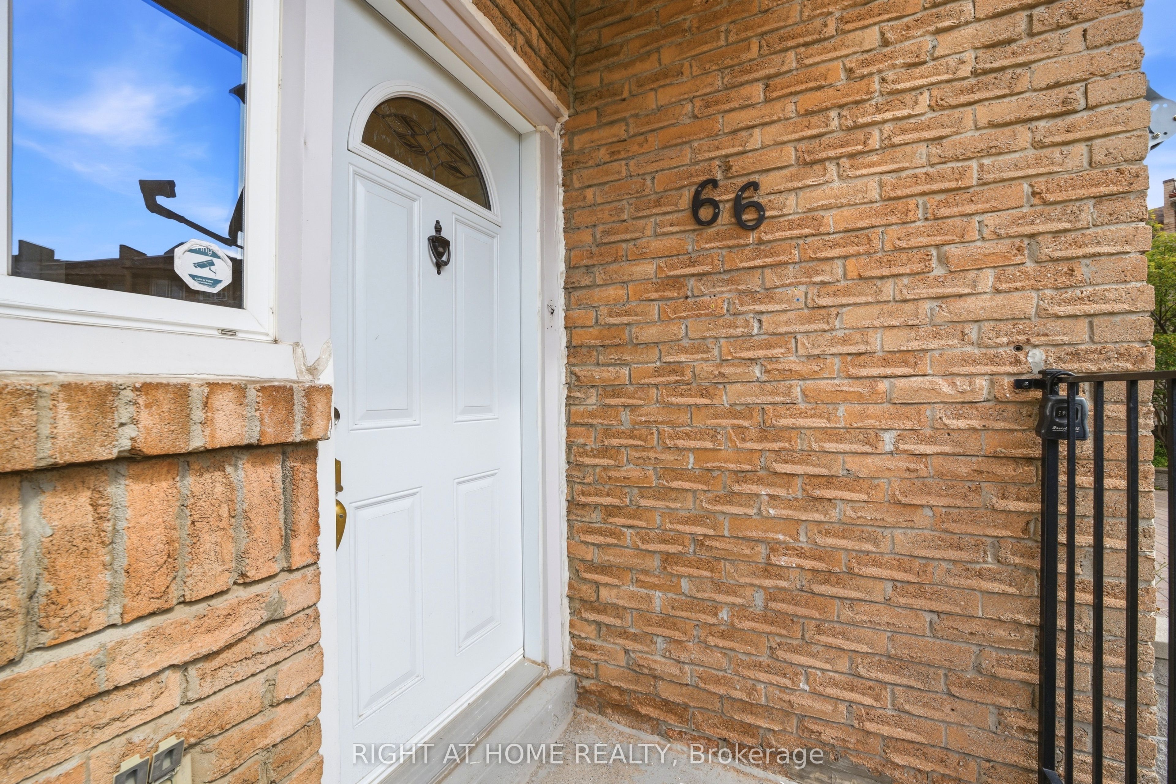 91 Muir Drive 66