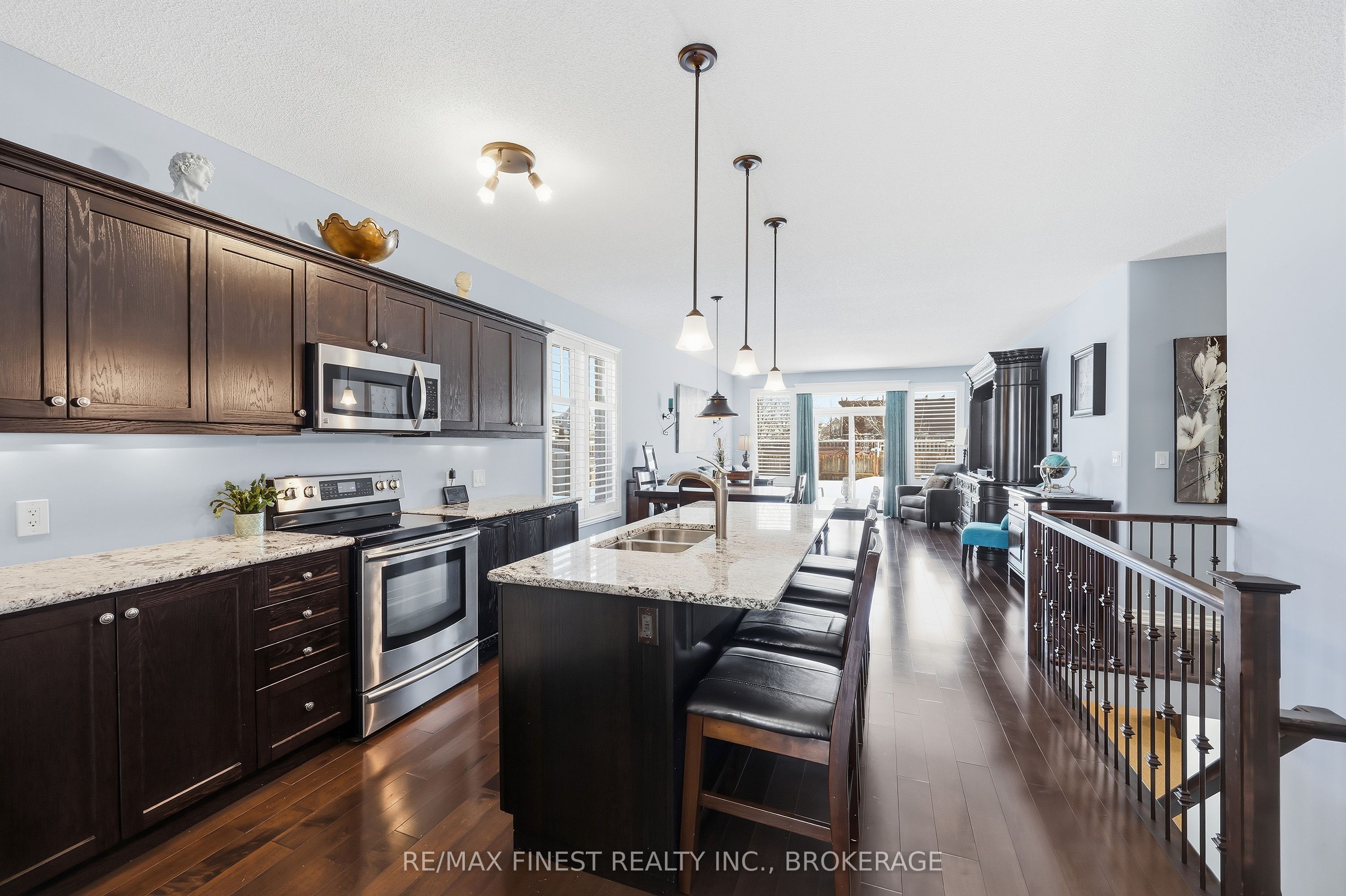 1667 Crimson Crescent