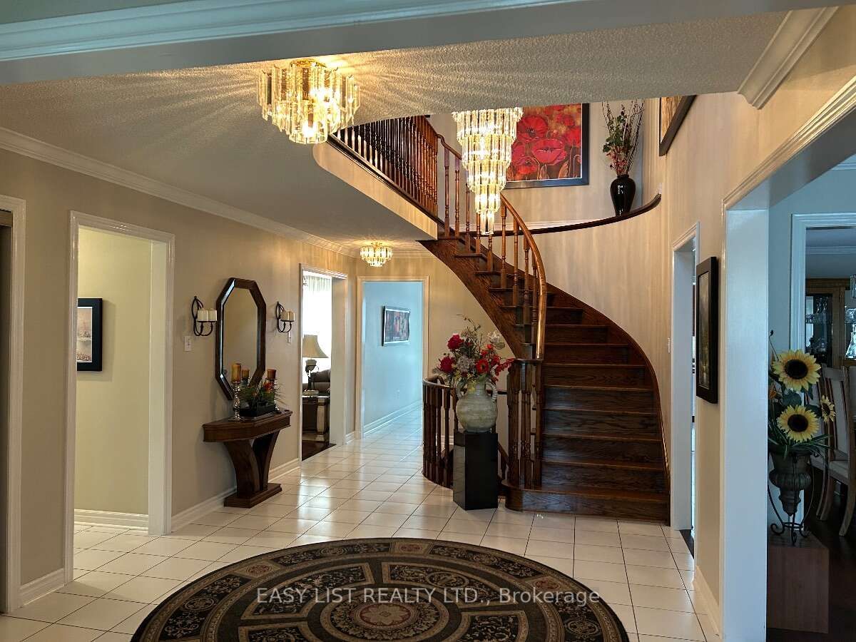 14 Gas Light Crescent