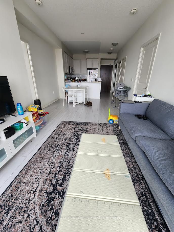 349 Rathburn Road W 1703