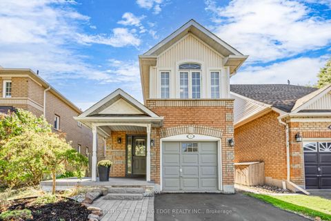 9 Portage Trail Whitby ON L1N 9R4