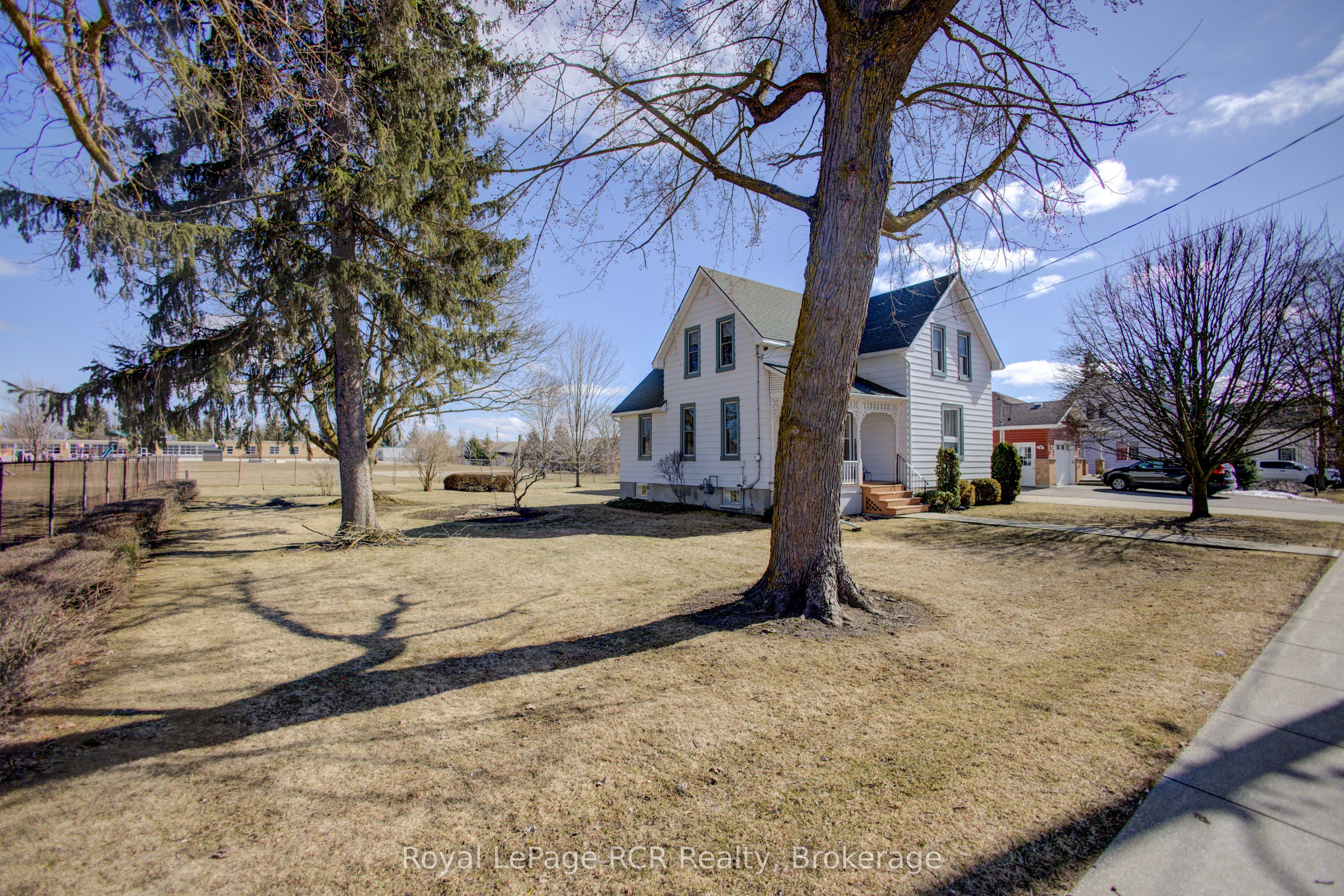 440 Reserve Avenue S
