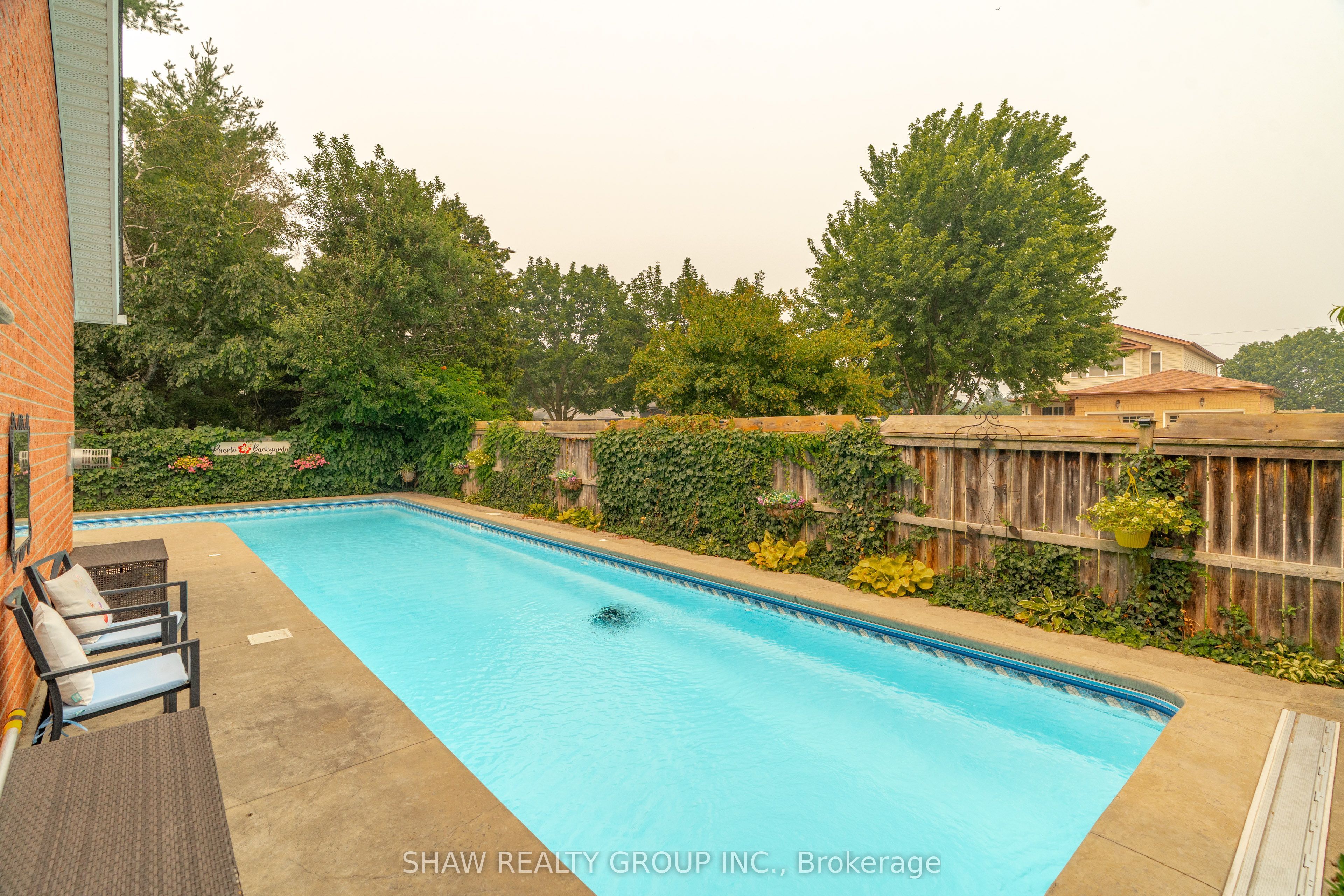 79 Beaverbrook Crescent