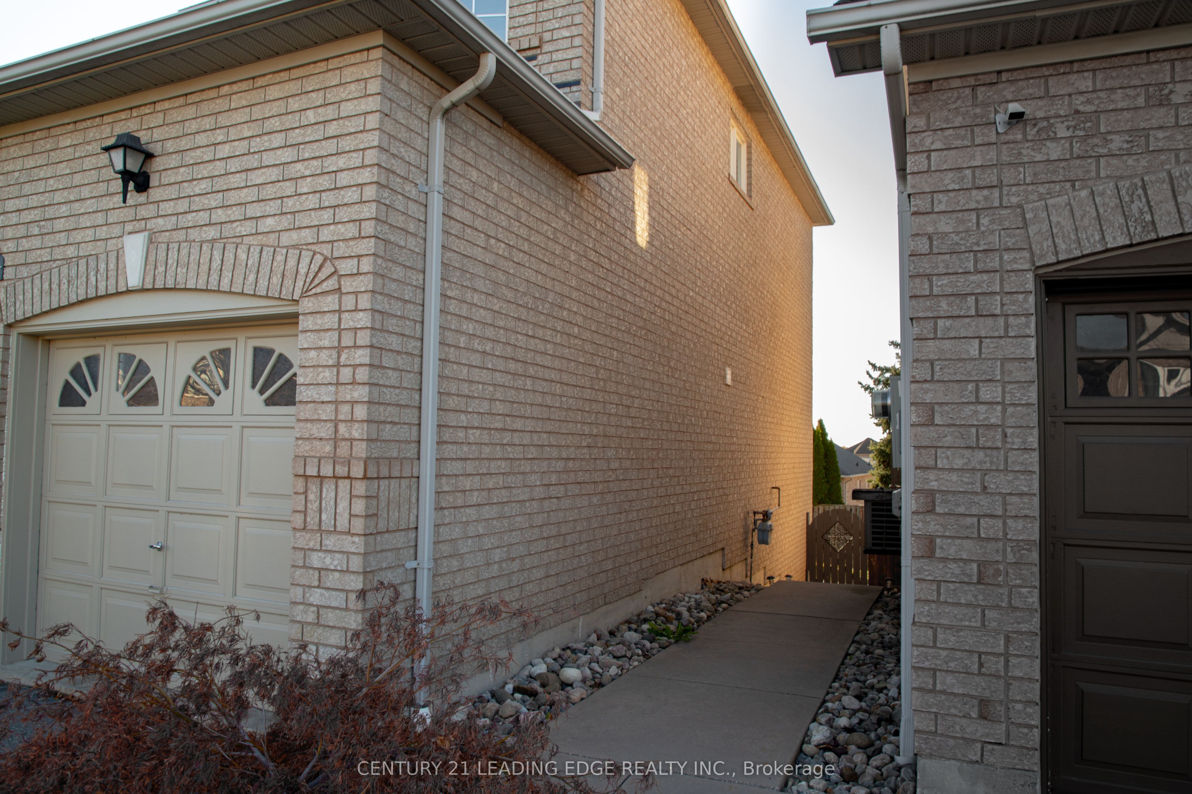 157 Dooley Crescent