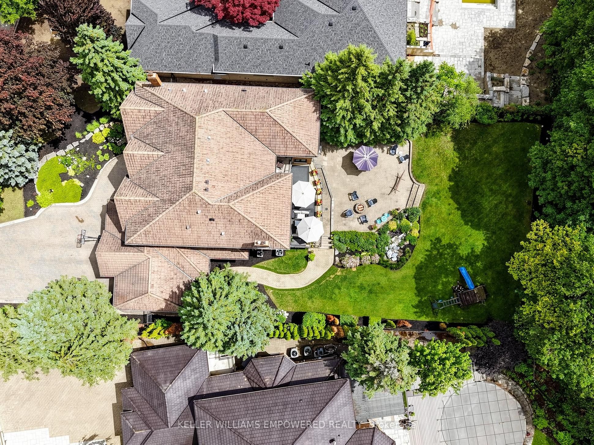 93 Longview Crescent