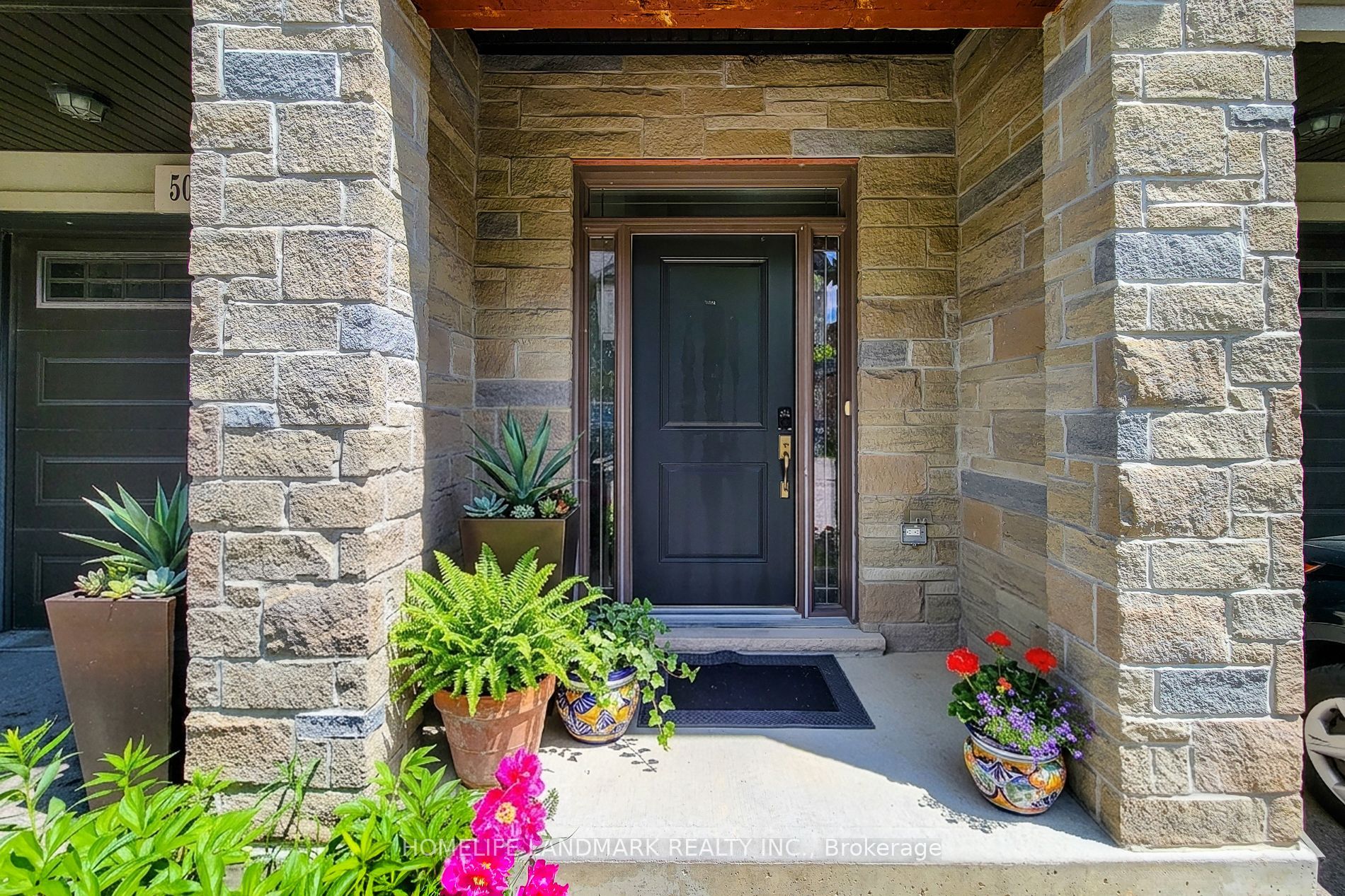 52 Sonoma Valley Crescent