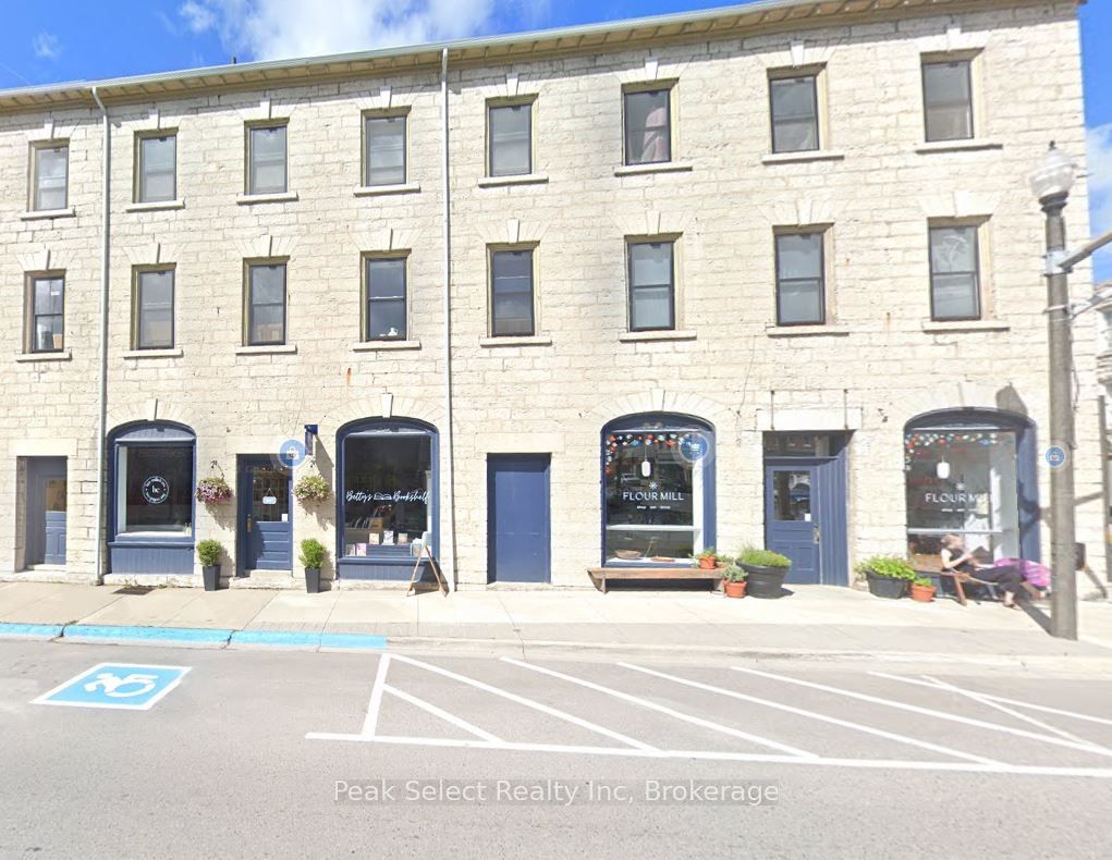 20 WATER Street S 31