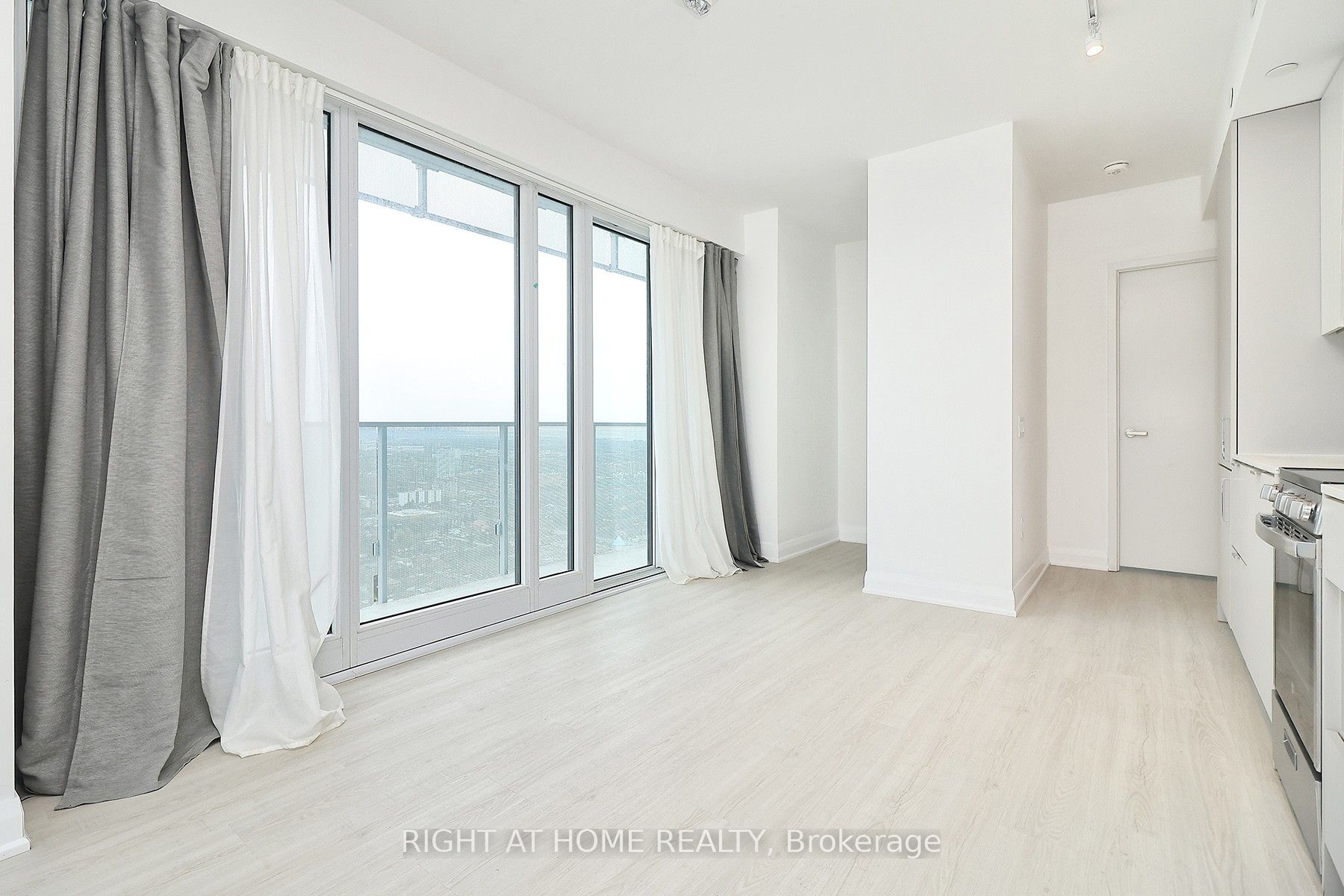3883 Quartz Road 4203