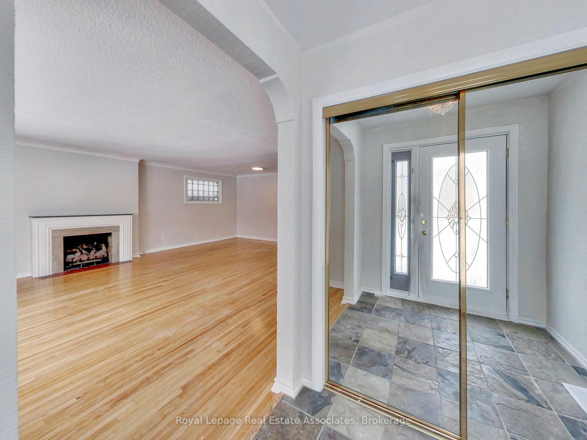 9 Beaverbrook Avenue