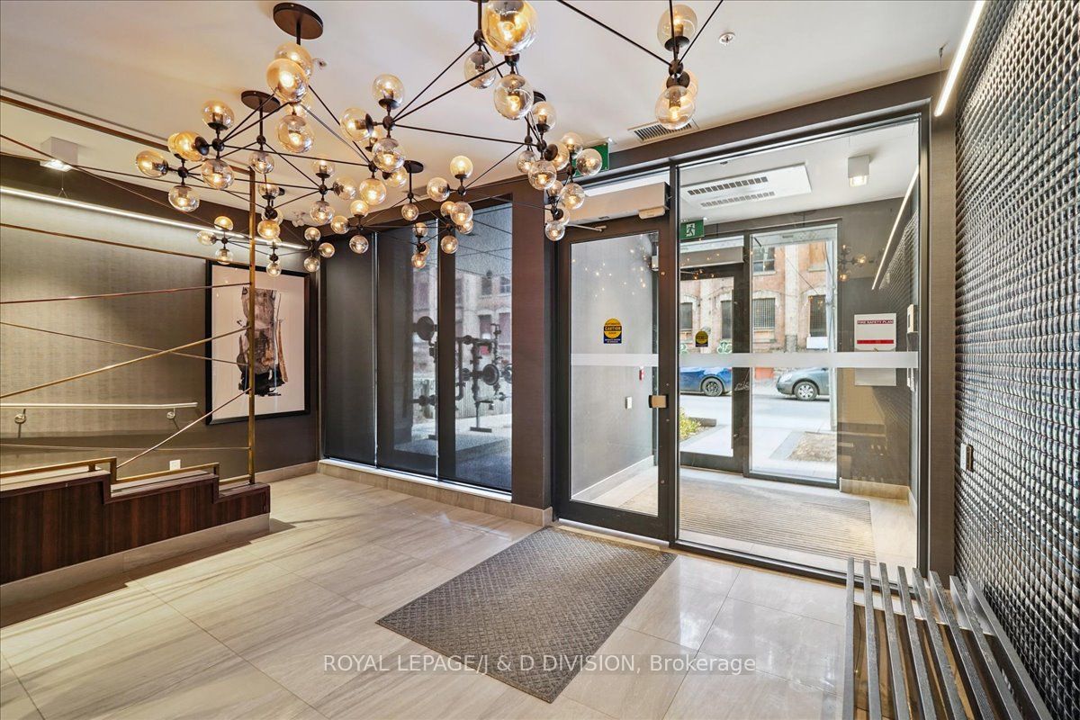 90 Niagara Street 405