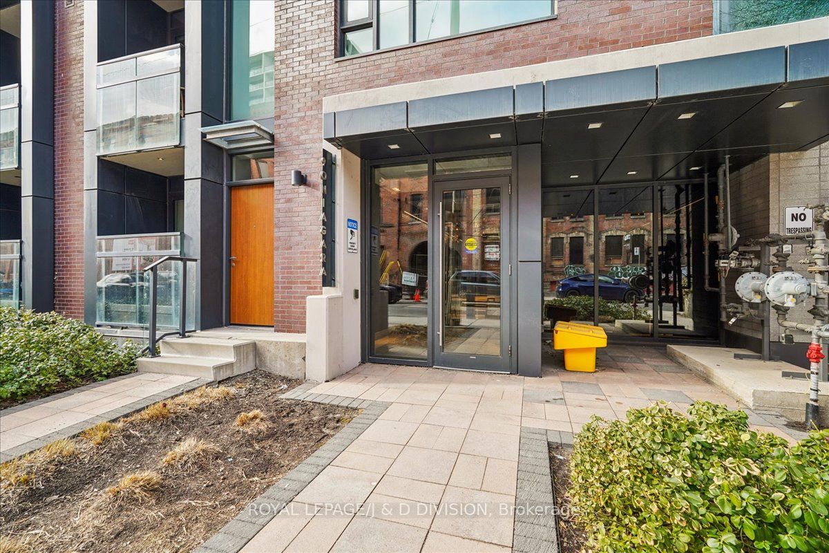 90 Niagara Street 405