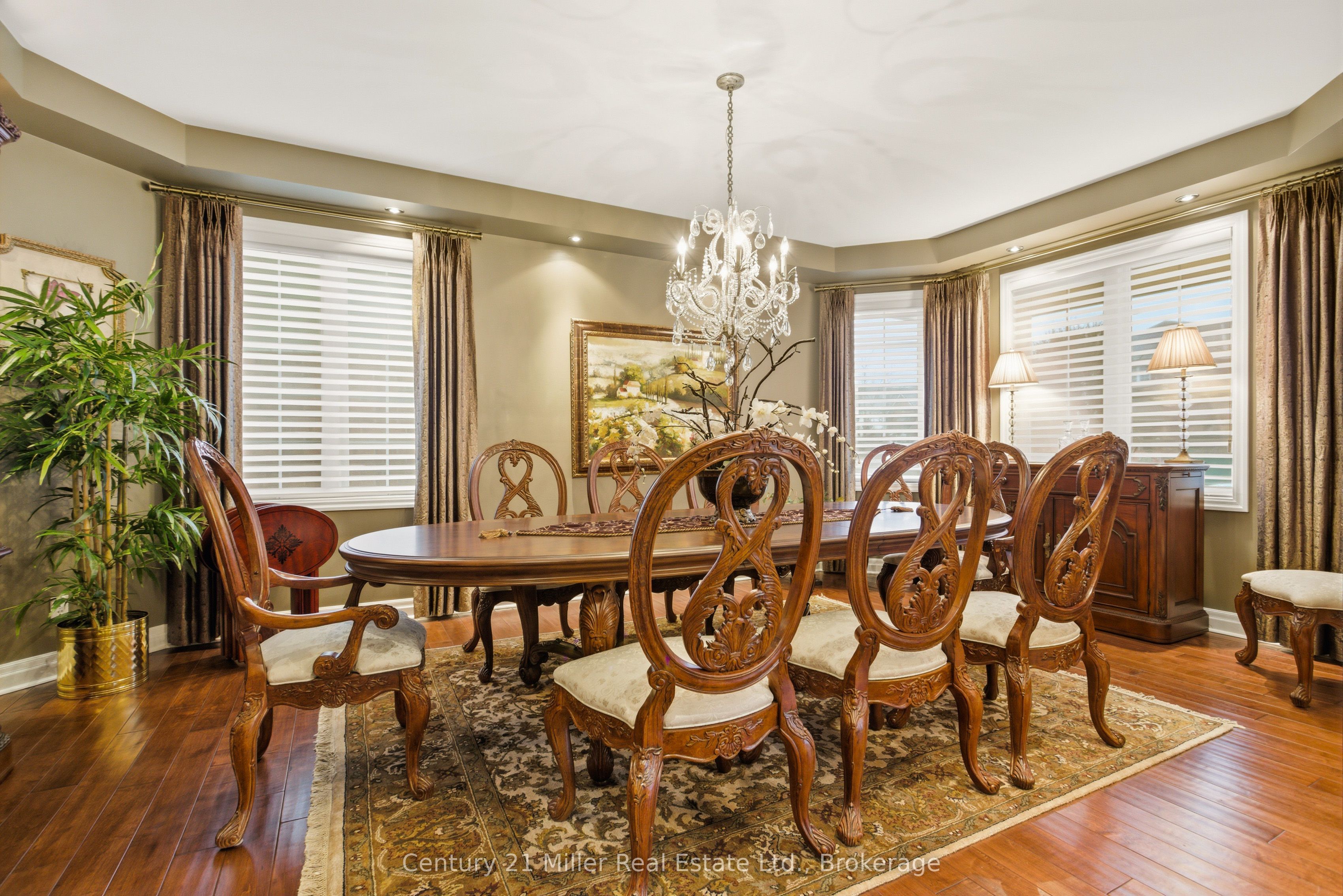 140 Dellgrove Circle