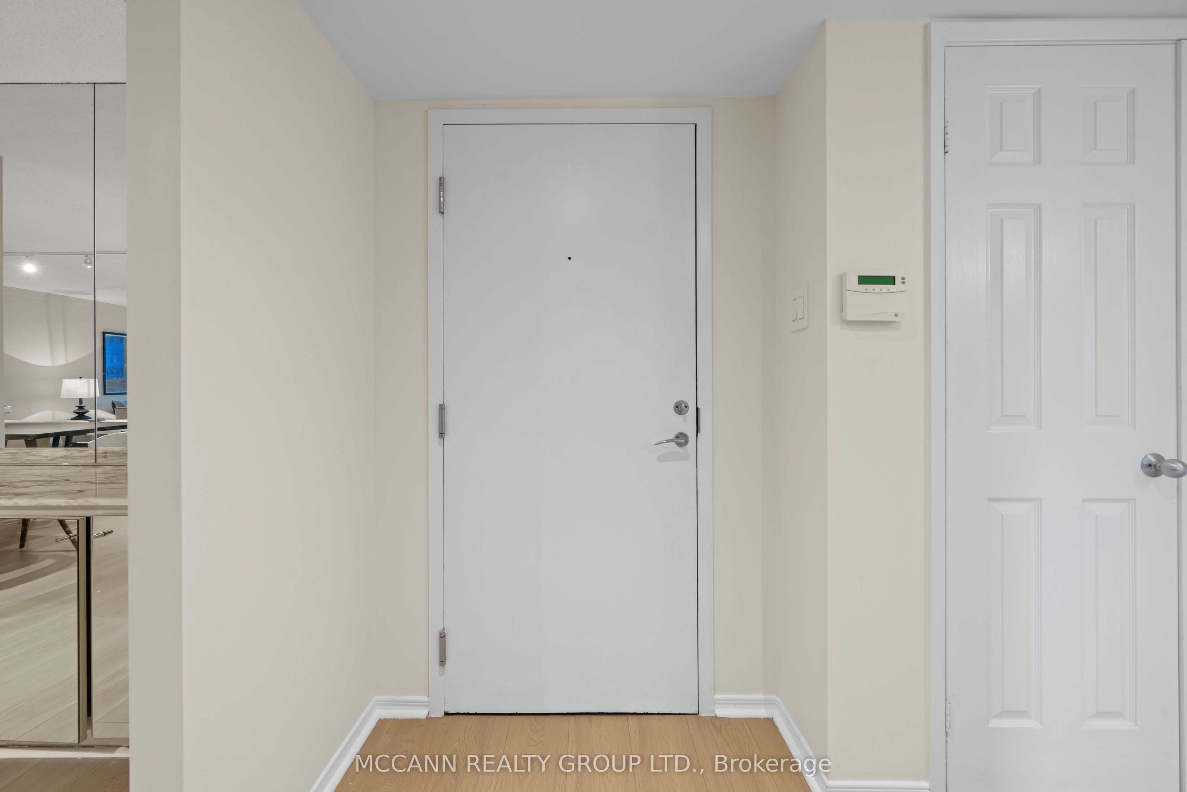 360 Bloor Street E 301