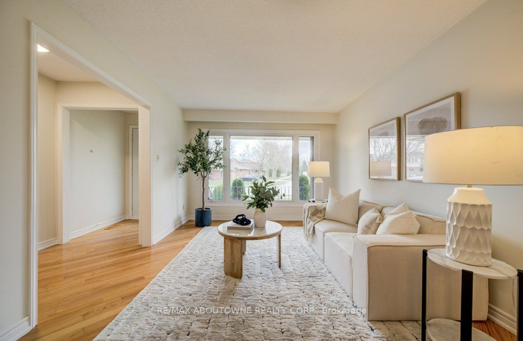 440 Parkridge Crescent