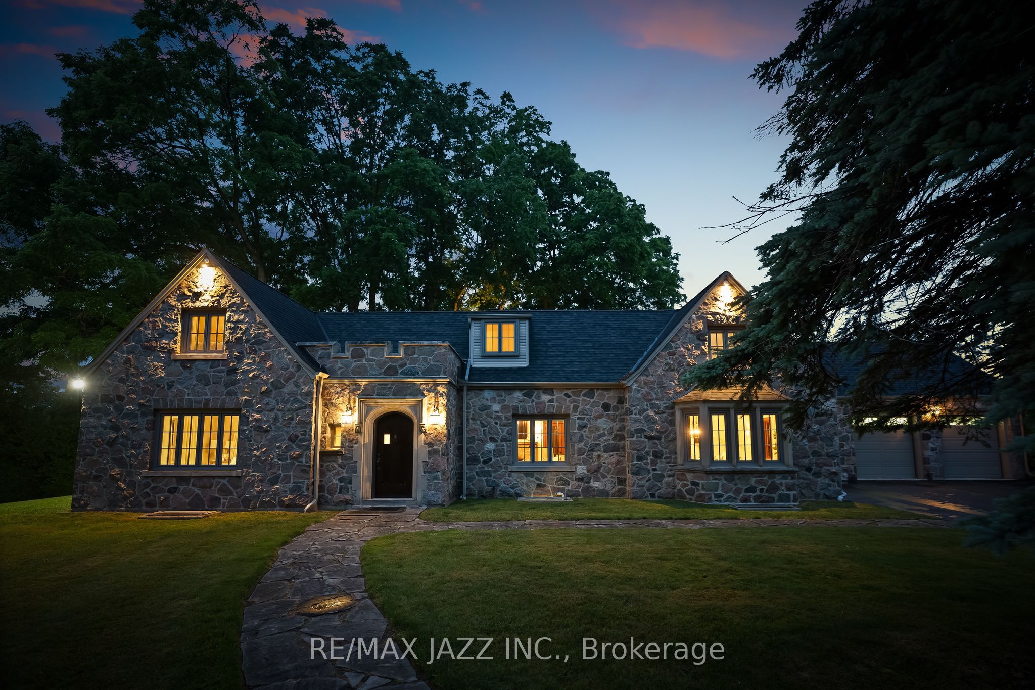 690 Bessborough Drive