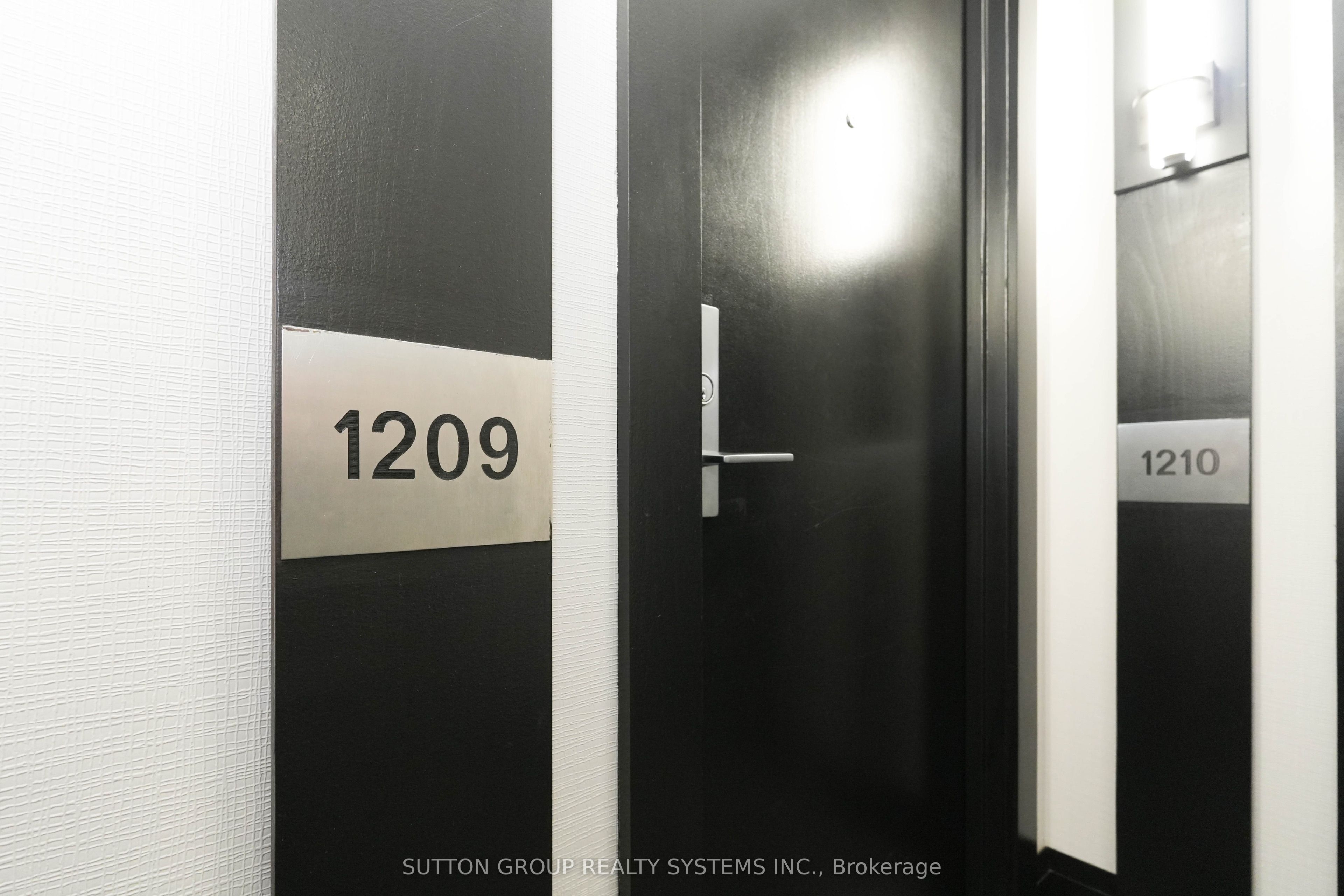 70 Absolute Avenue 1209