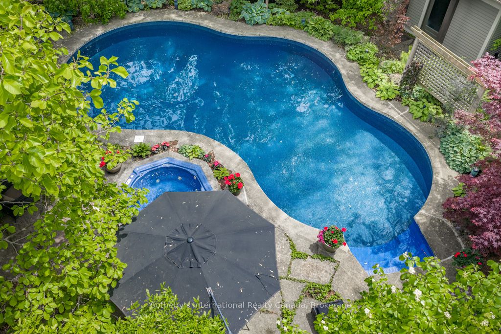 552 Bobolink Road