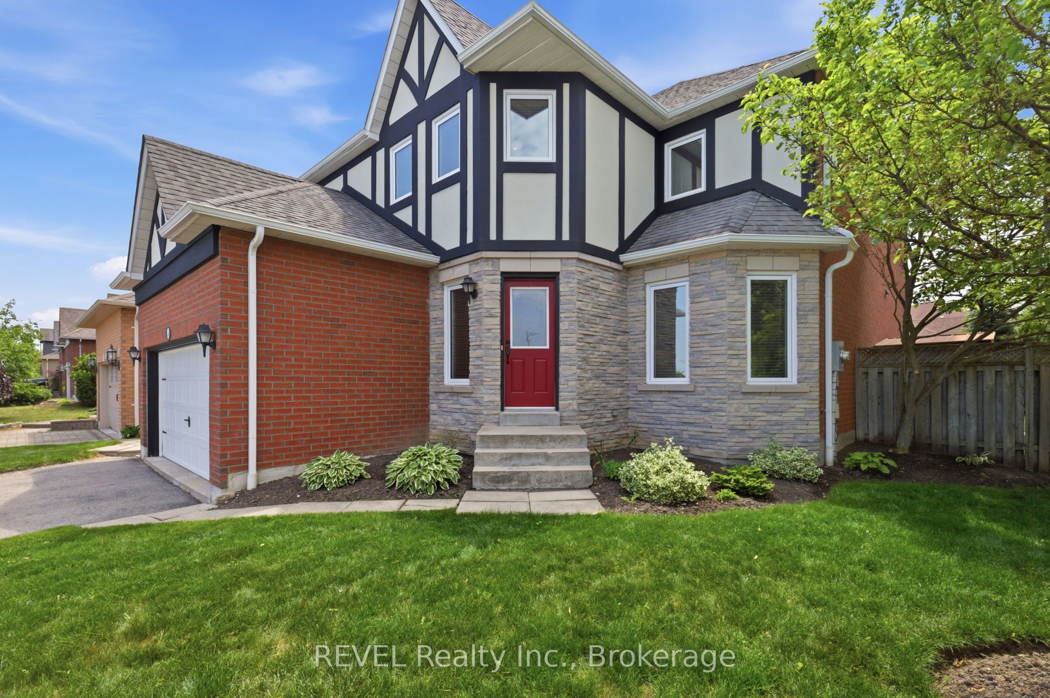 150 Fallingbrook Street