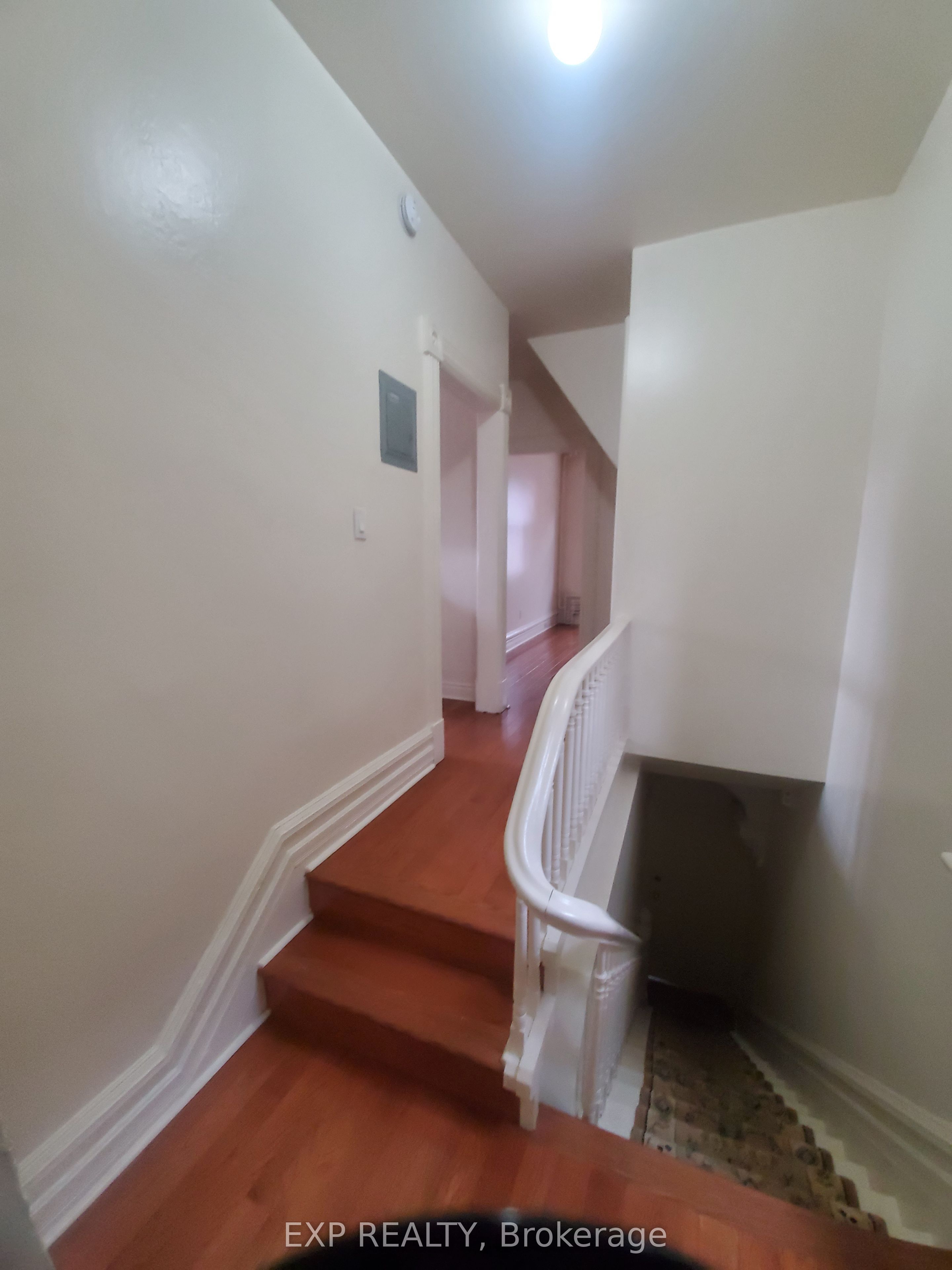 360 Gilmour Street