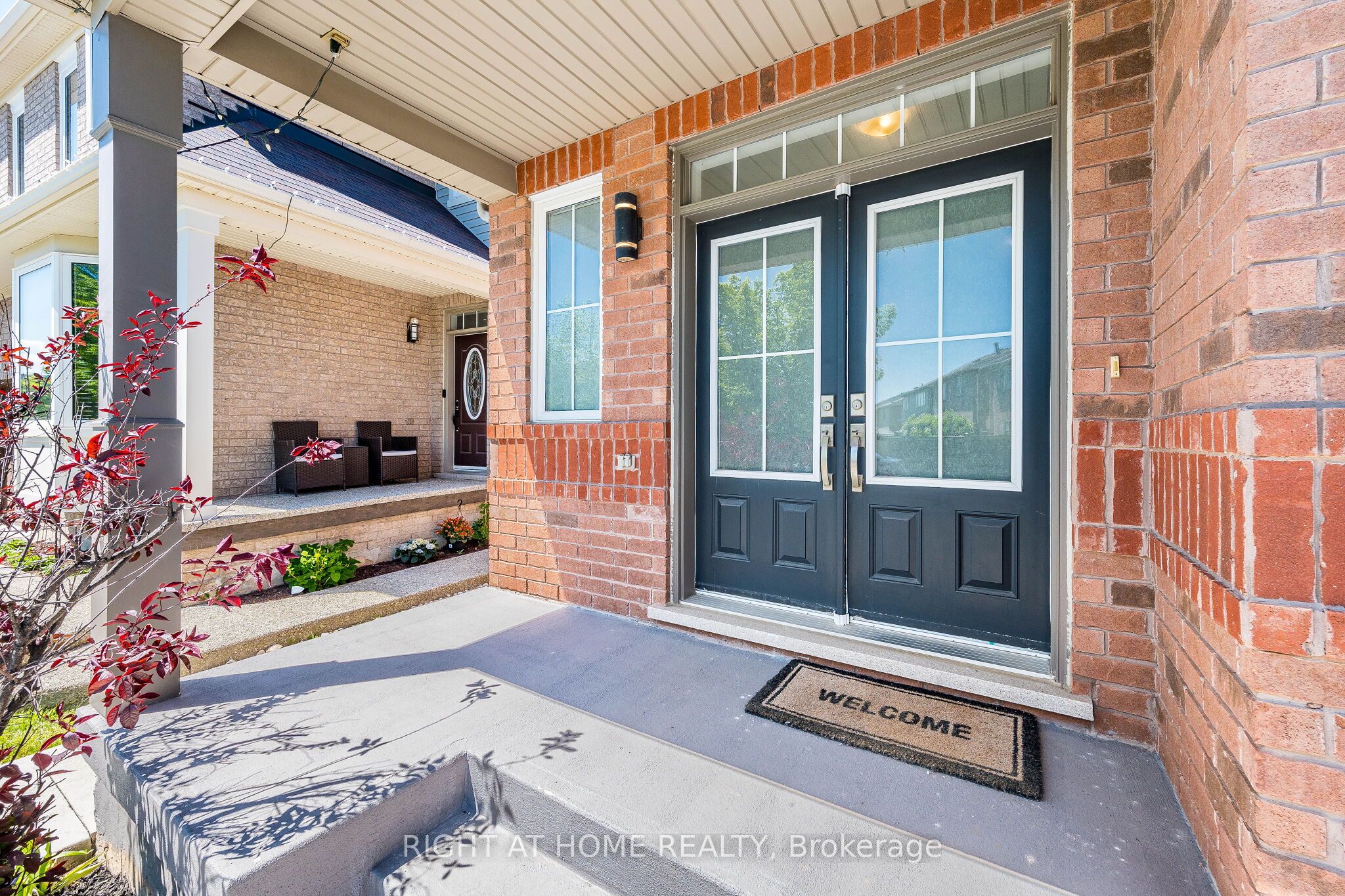 985 Seivert Place
