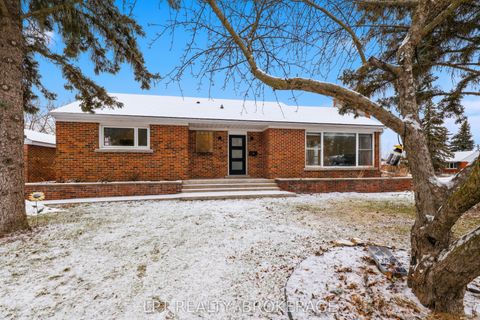 9 Elizabeth Avenue Kingston ON K7M 3G9