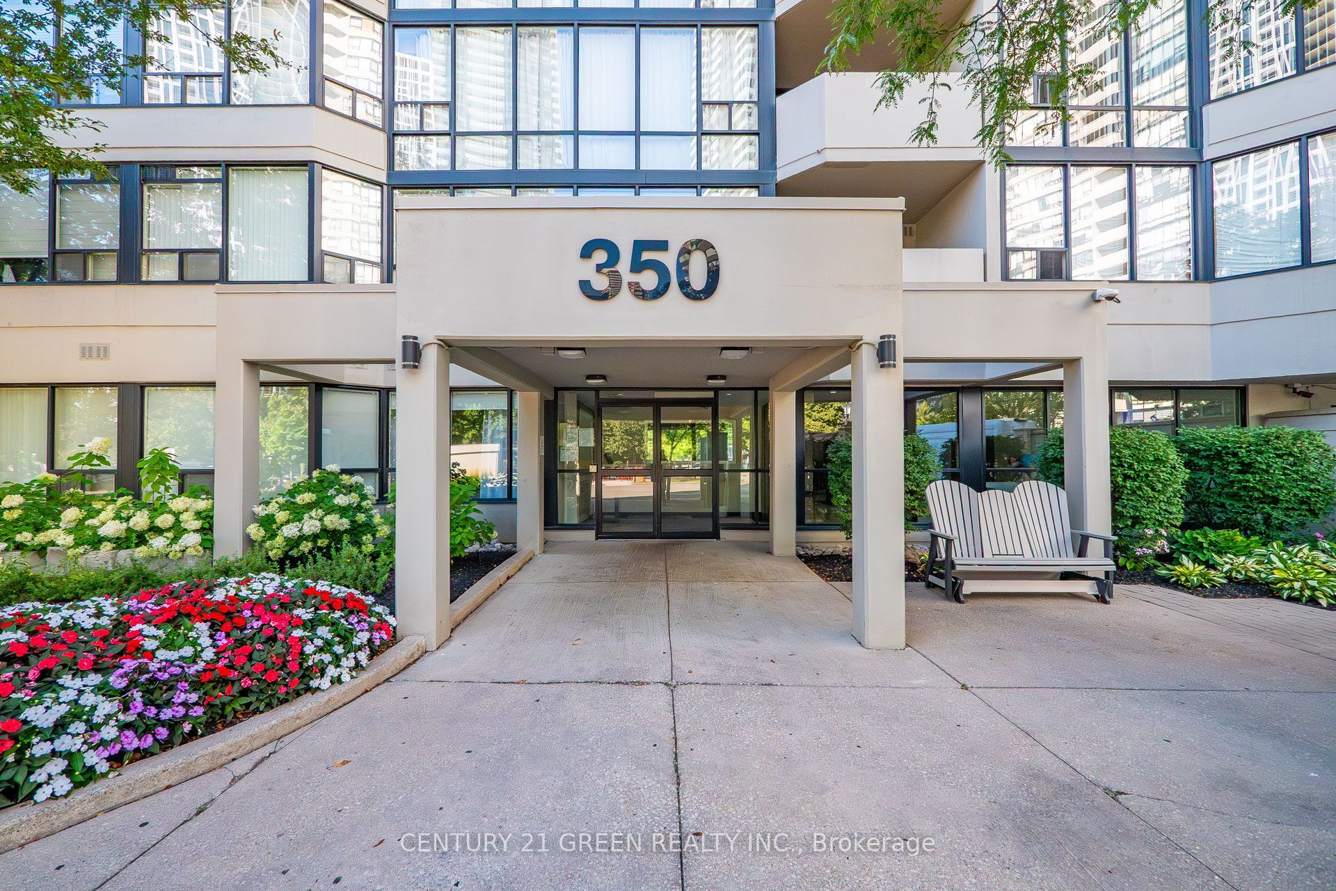 350 Rathburn Road W 1405