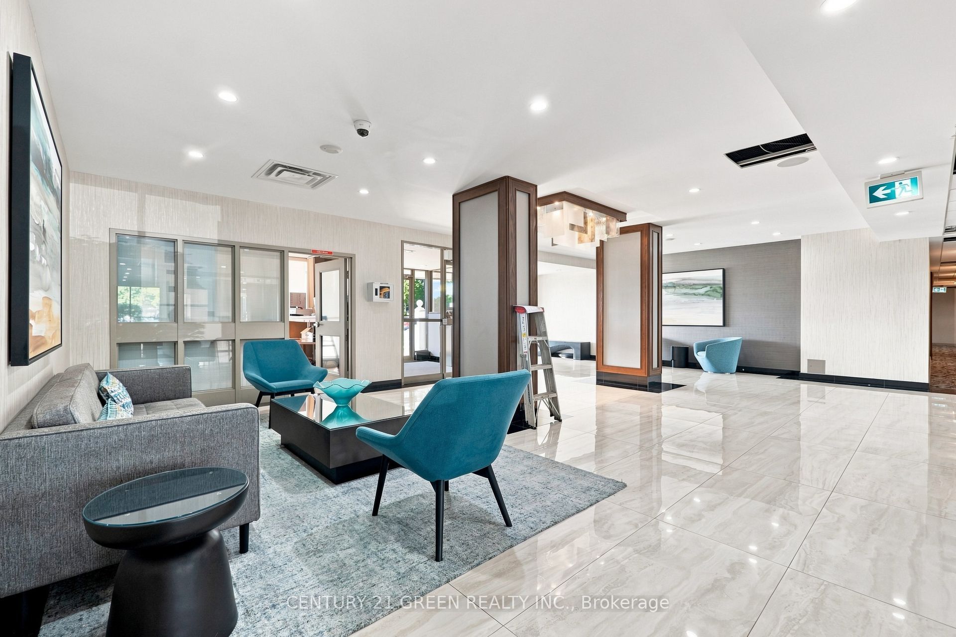 350 Rathburn Road W 1405