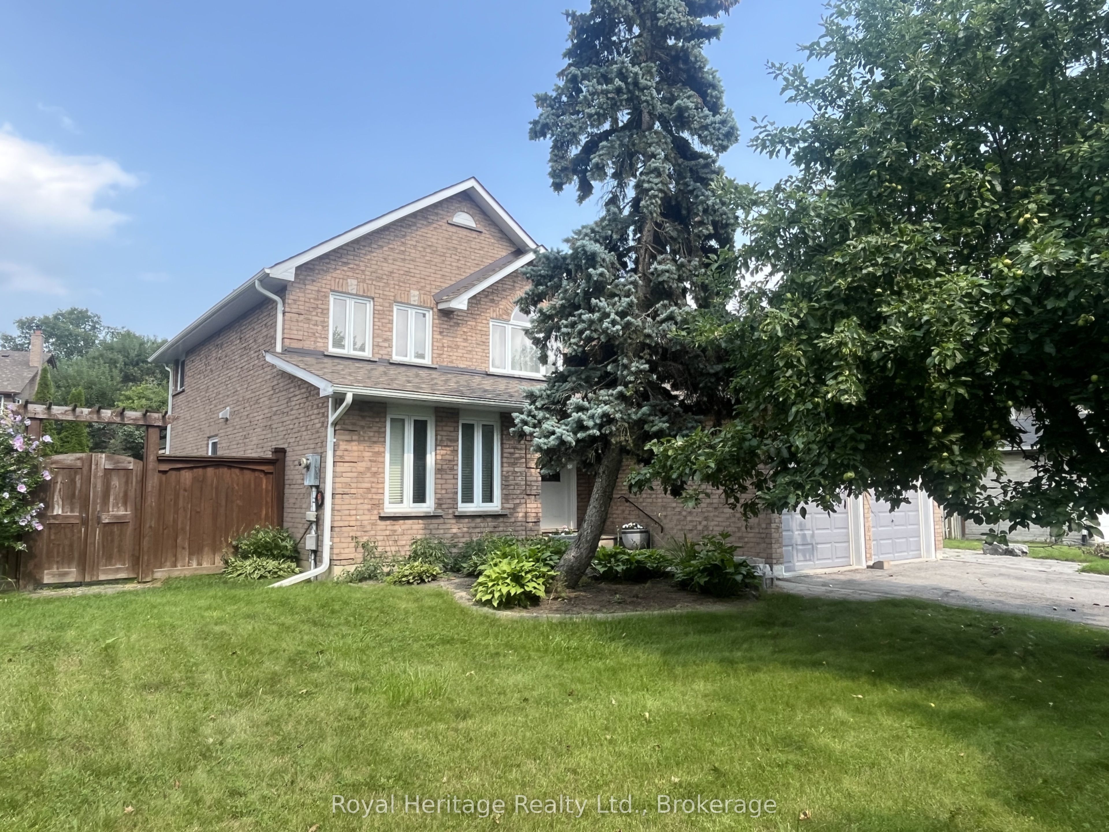 184 Lake Drive Way W
