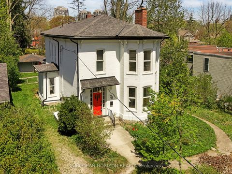 78 William Street W Waterloo ON N2L 1J7