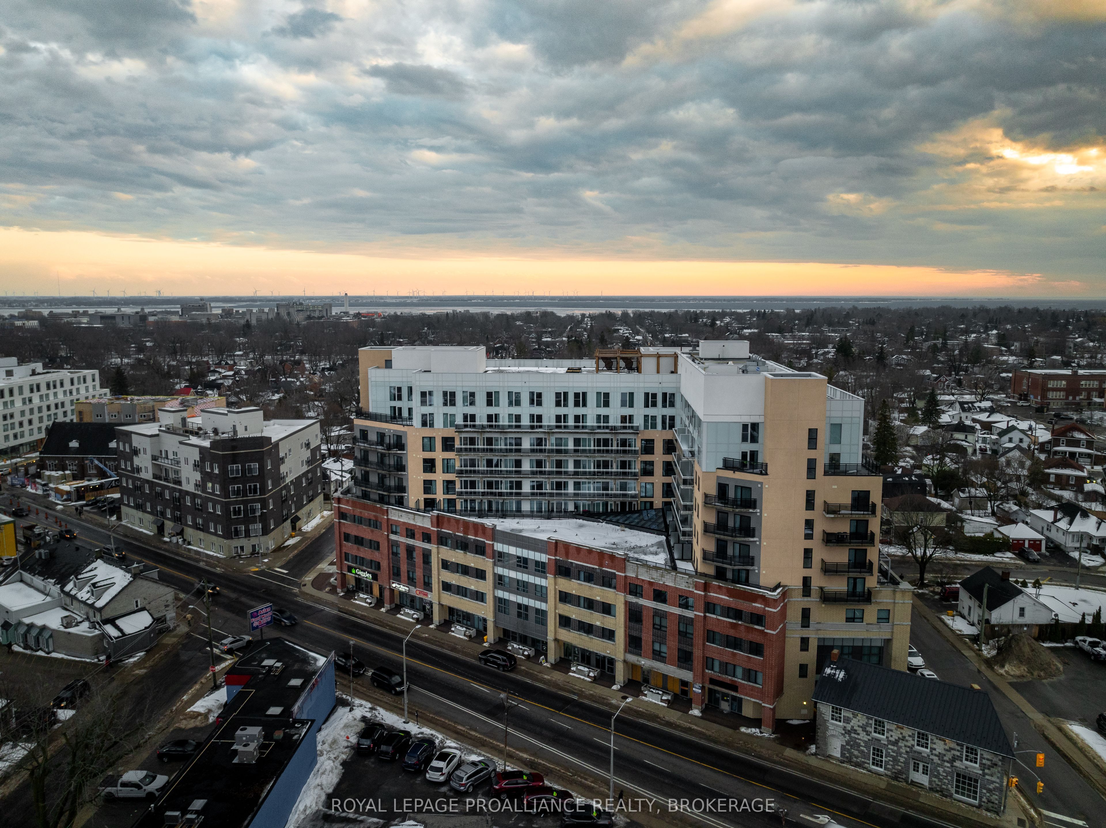 652 Princess Street 224