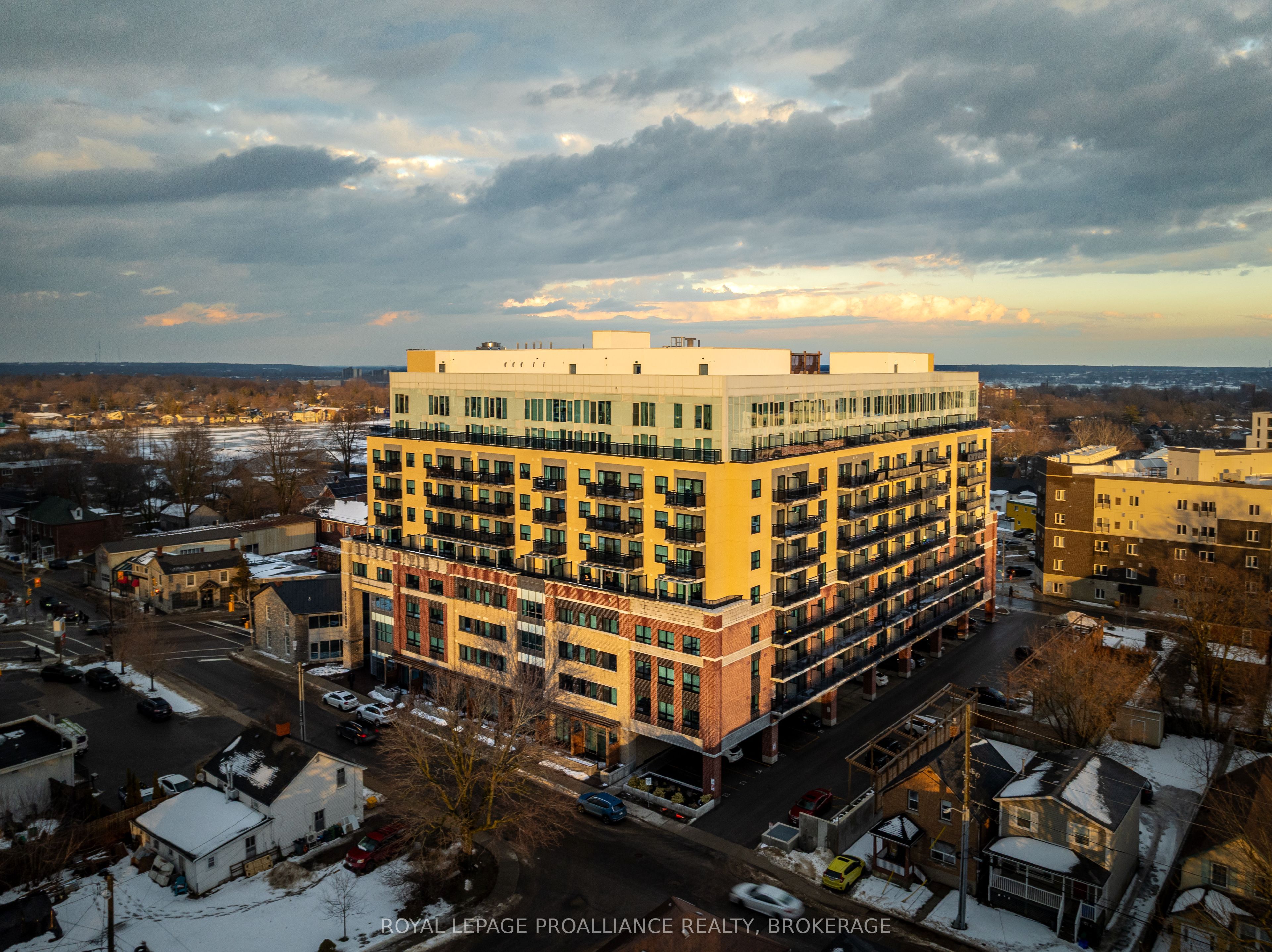 652 Princess Street 224