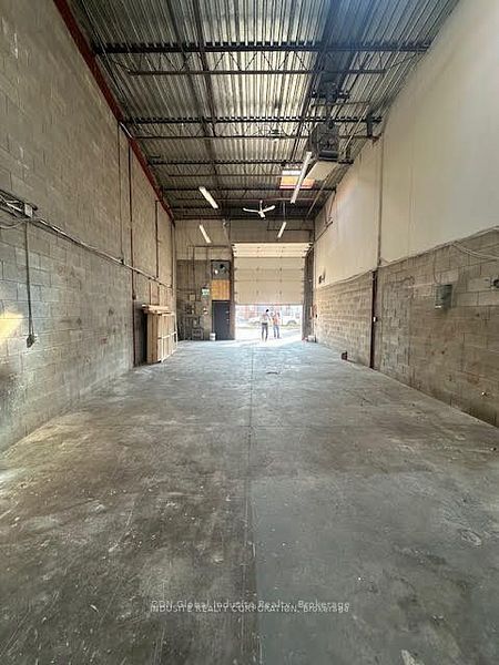 86 Guided Court 107