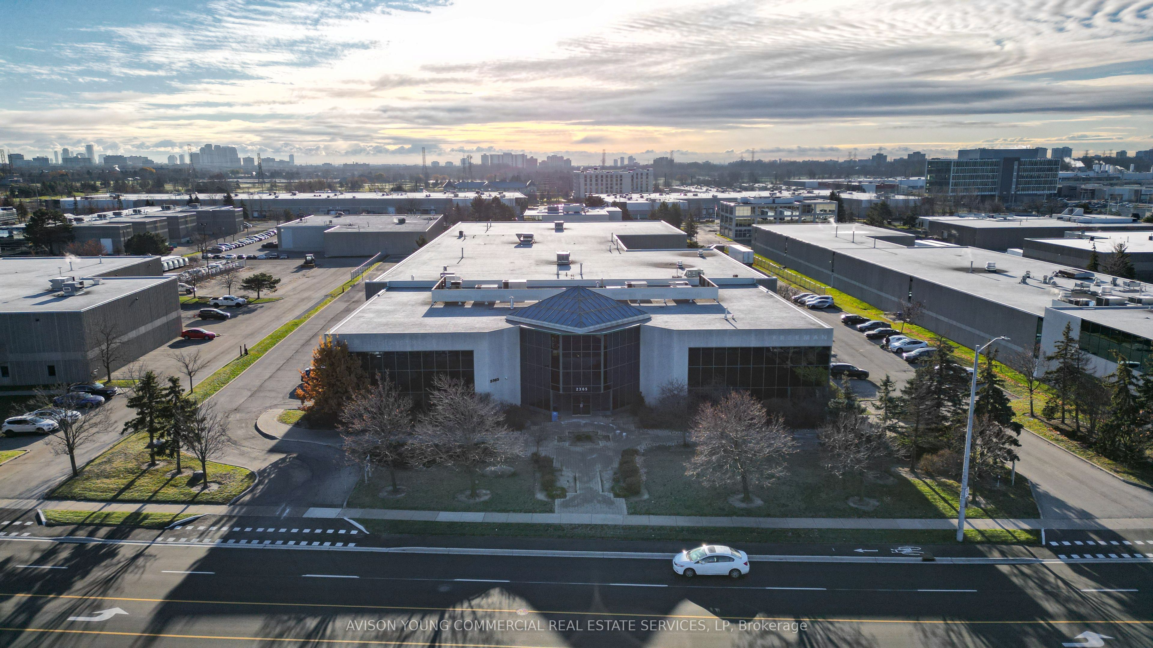 2365 Matheson Boulevard E