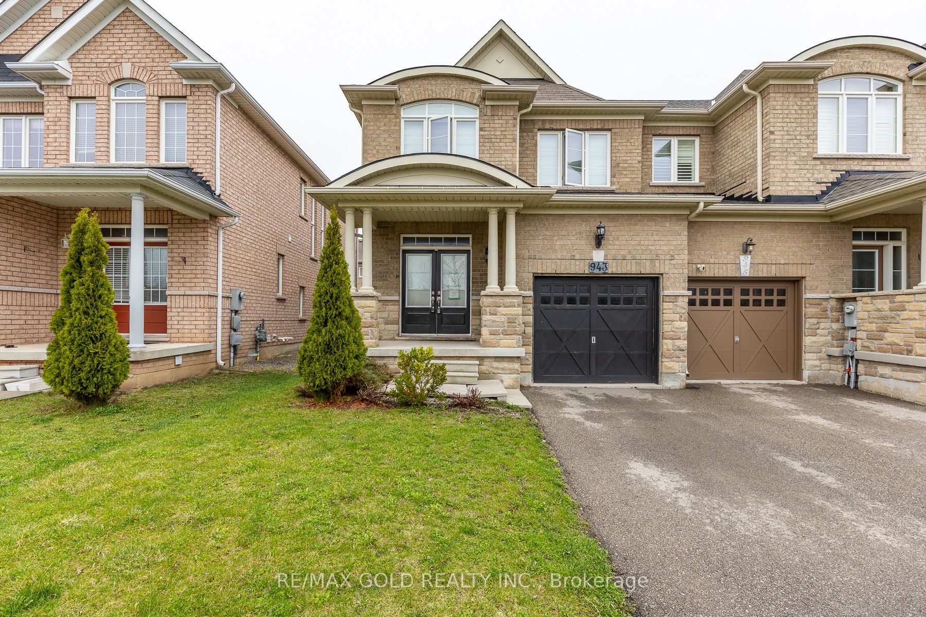 943 Transom Crescent