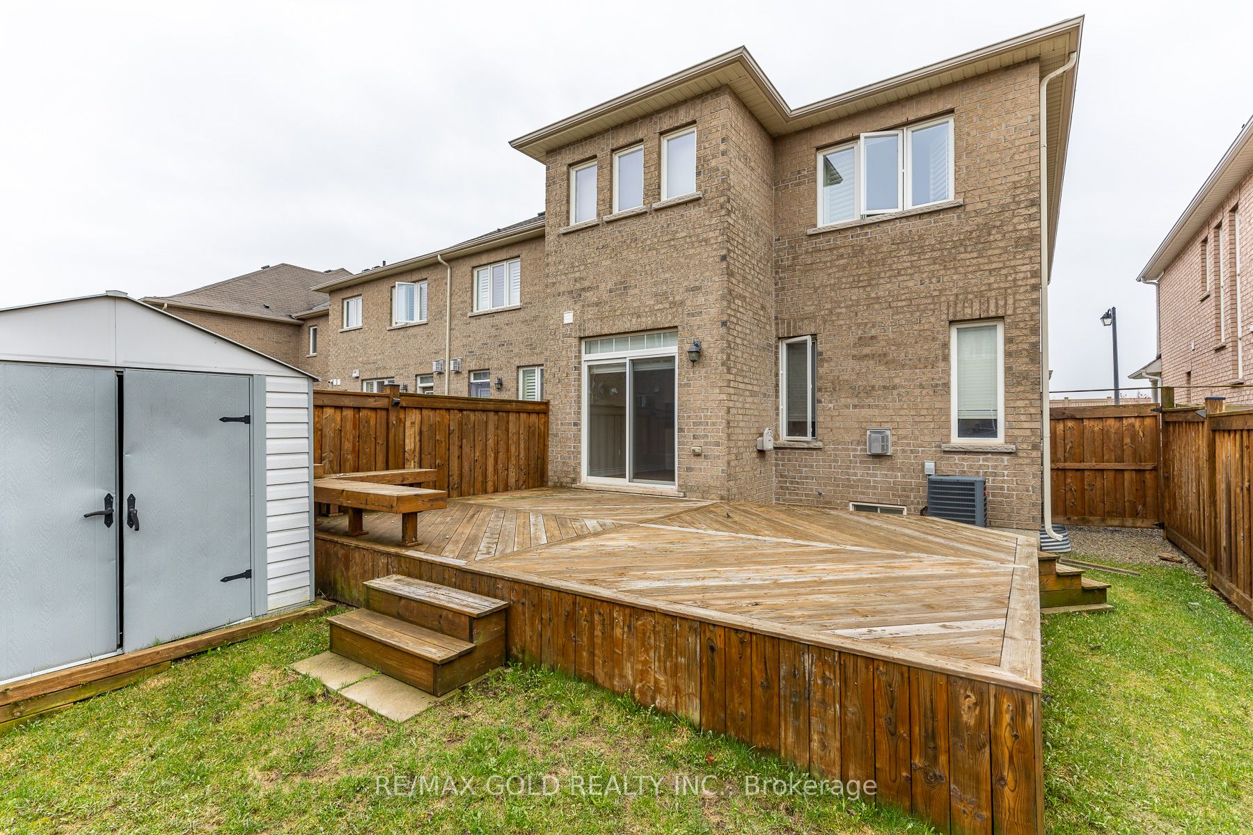 943 Transom Crescent