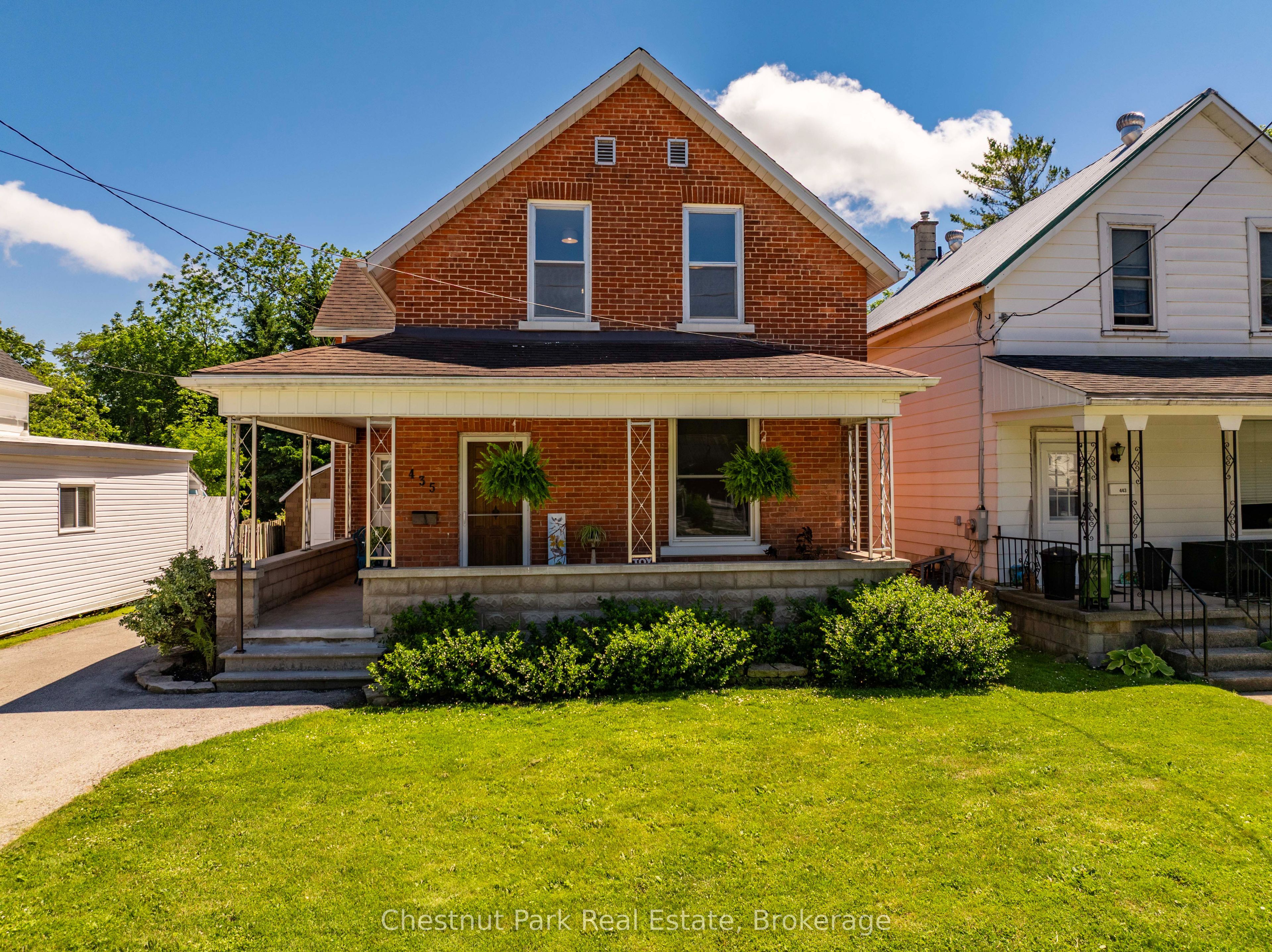 435 13th Street W