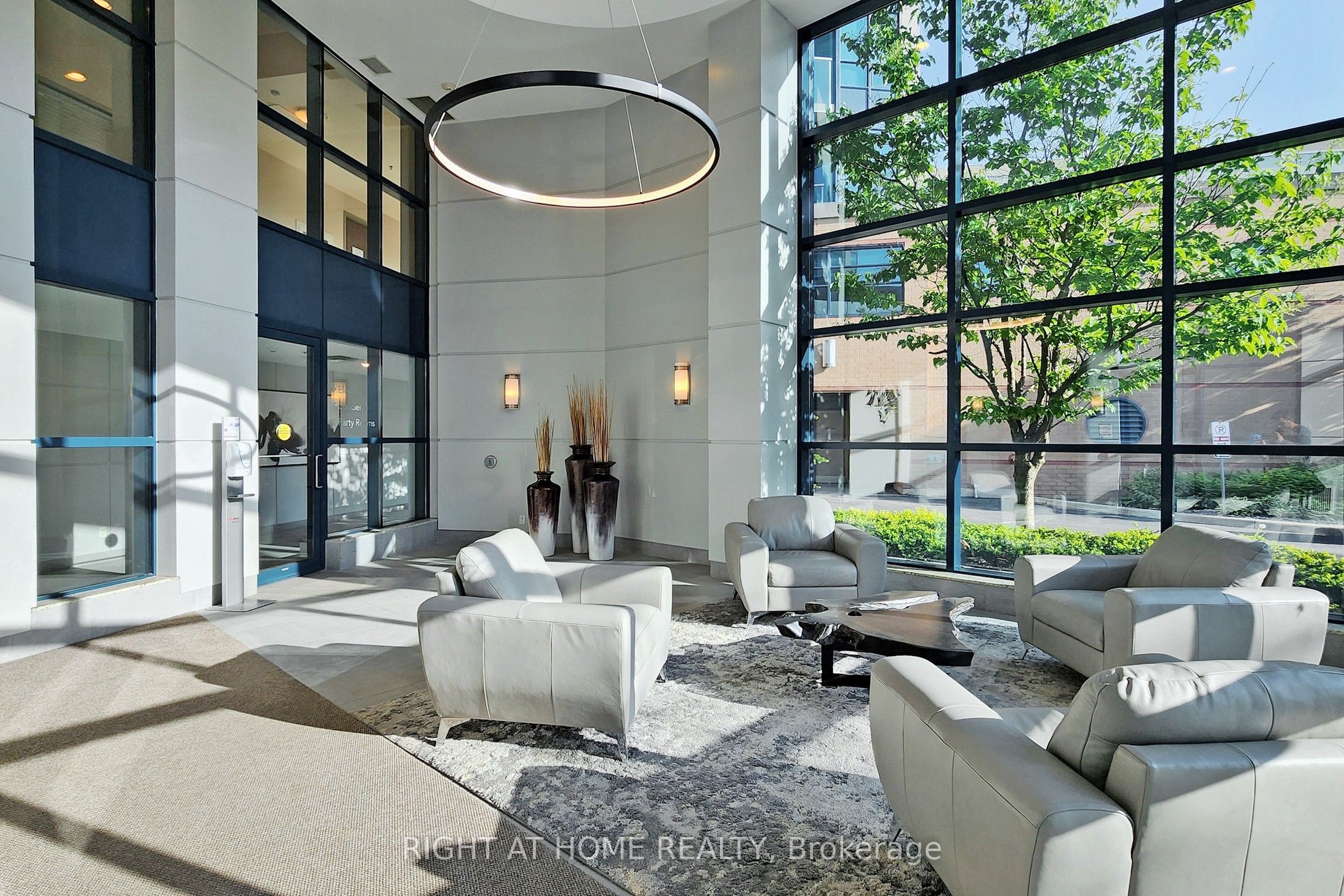 37 Ellen Street PH06