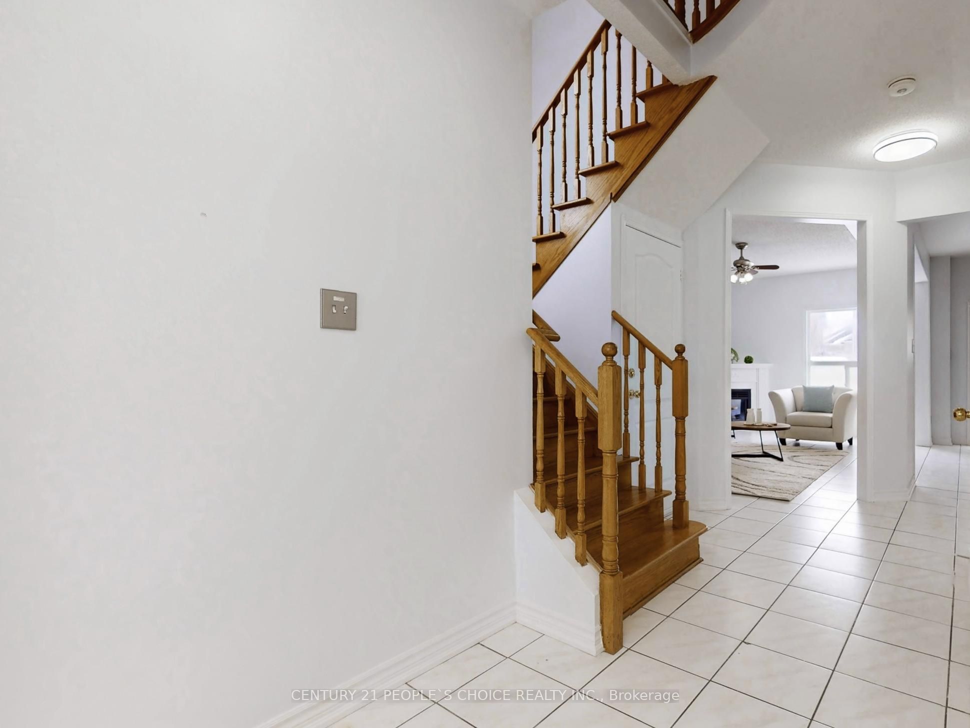 3253 Bruzan Crescent