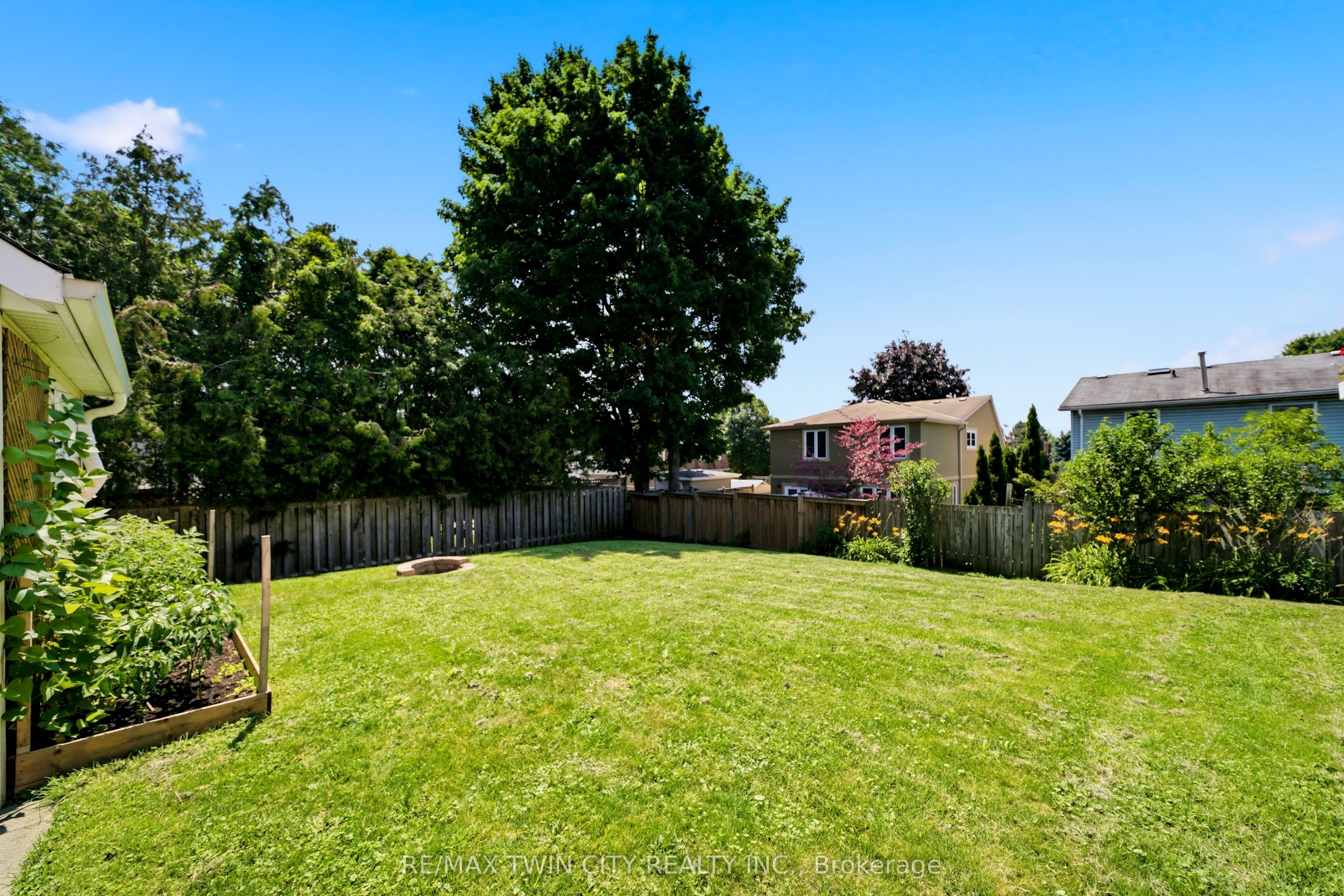 7 Glendan Court