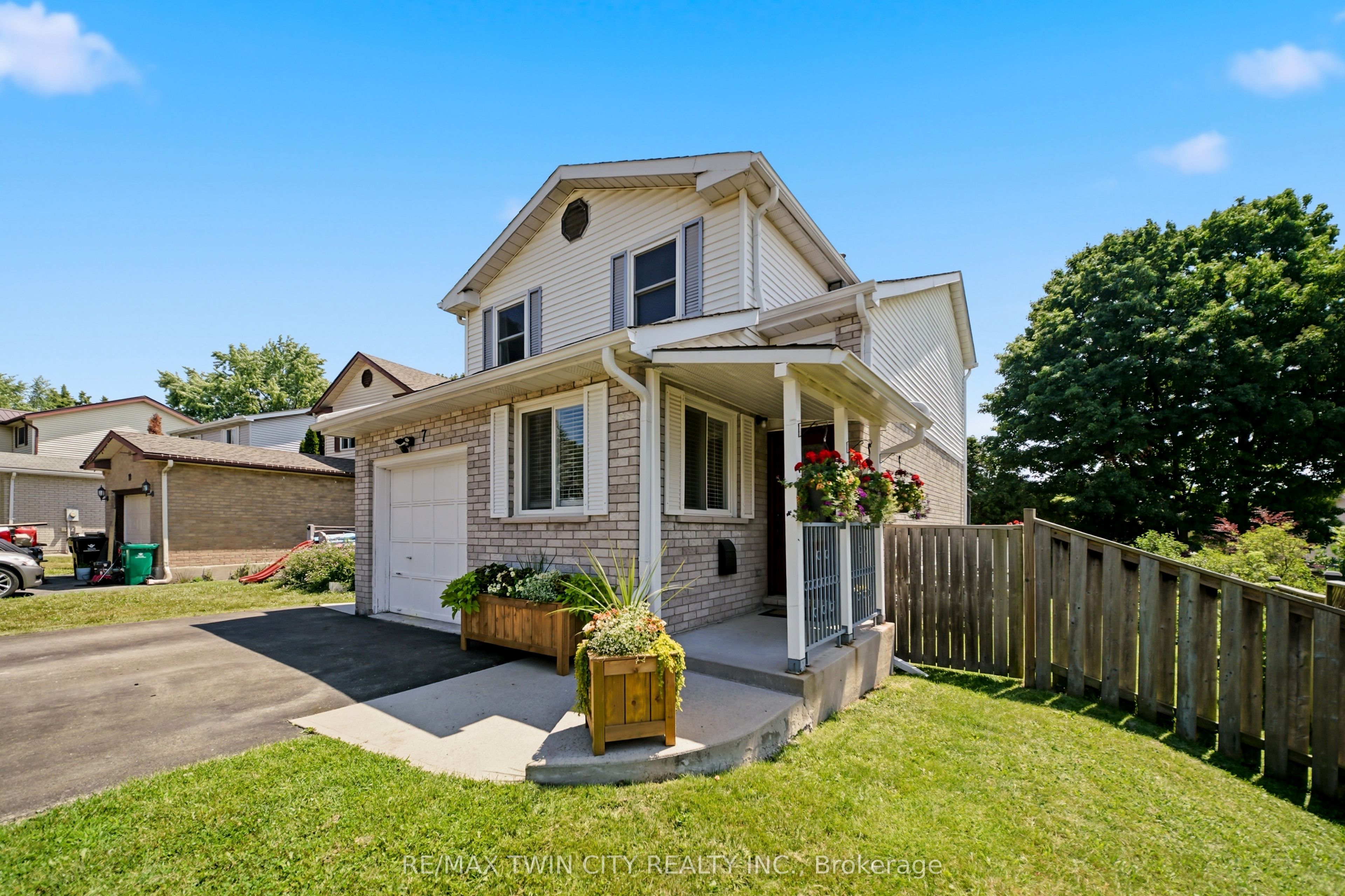 7 Glendan Court