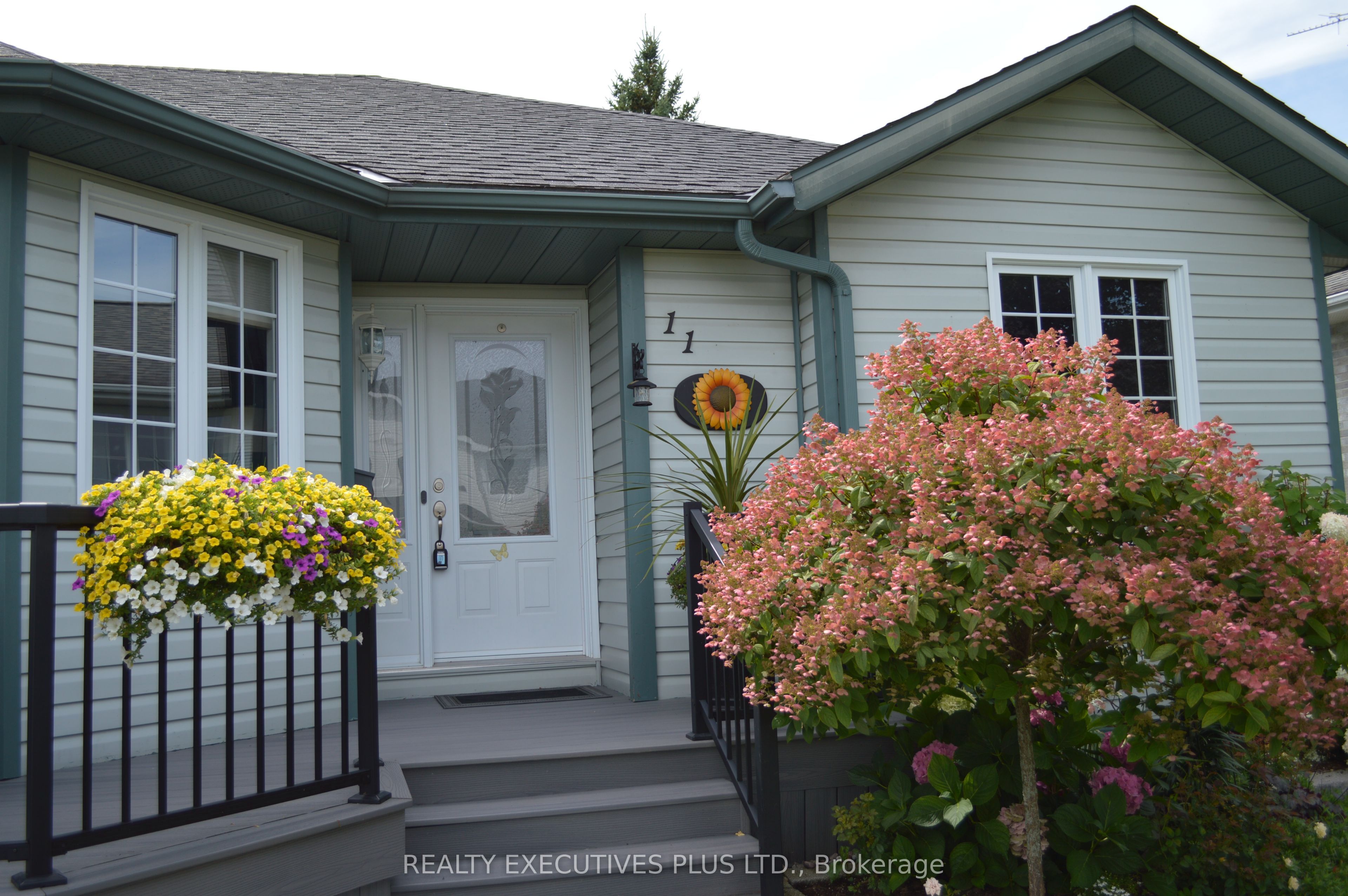 11 Grove Street
