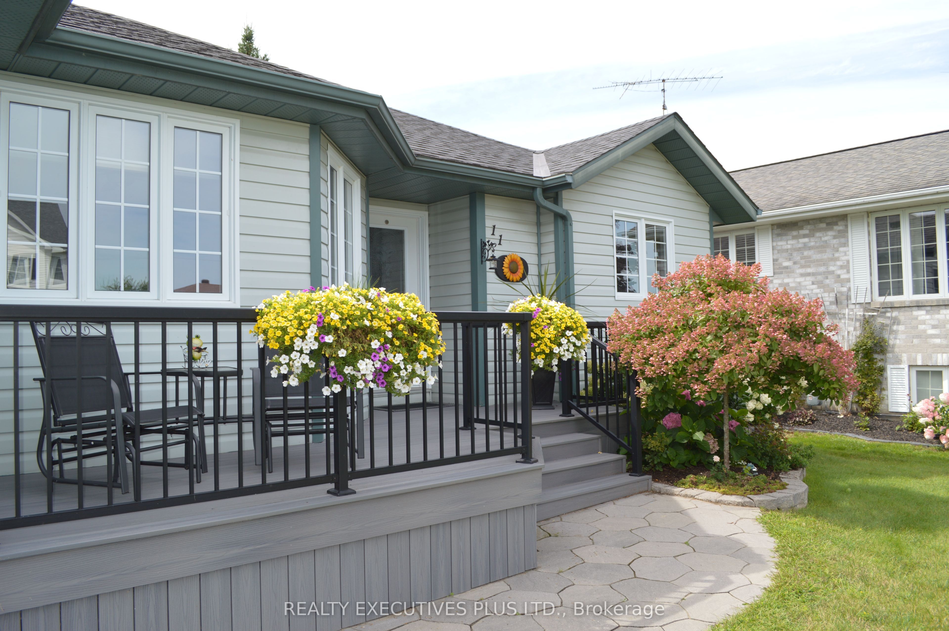 11 Grove Street