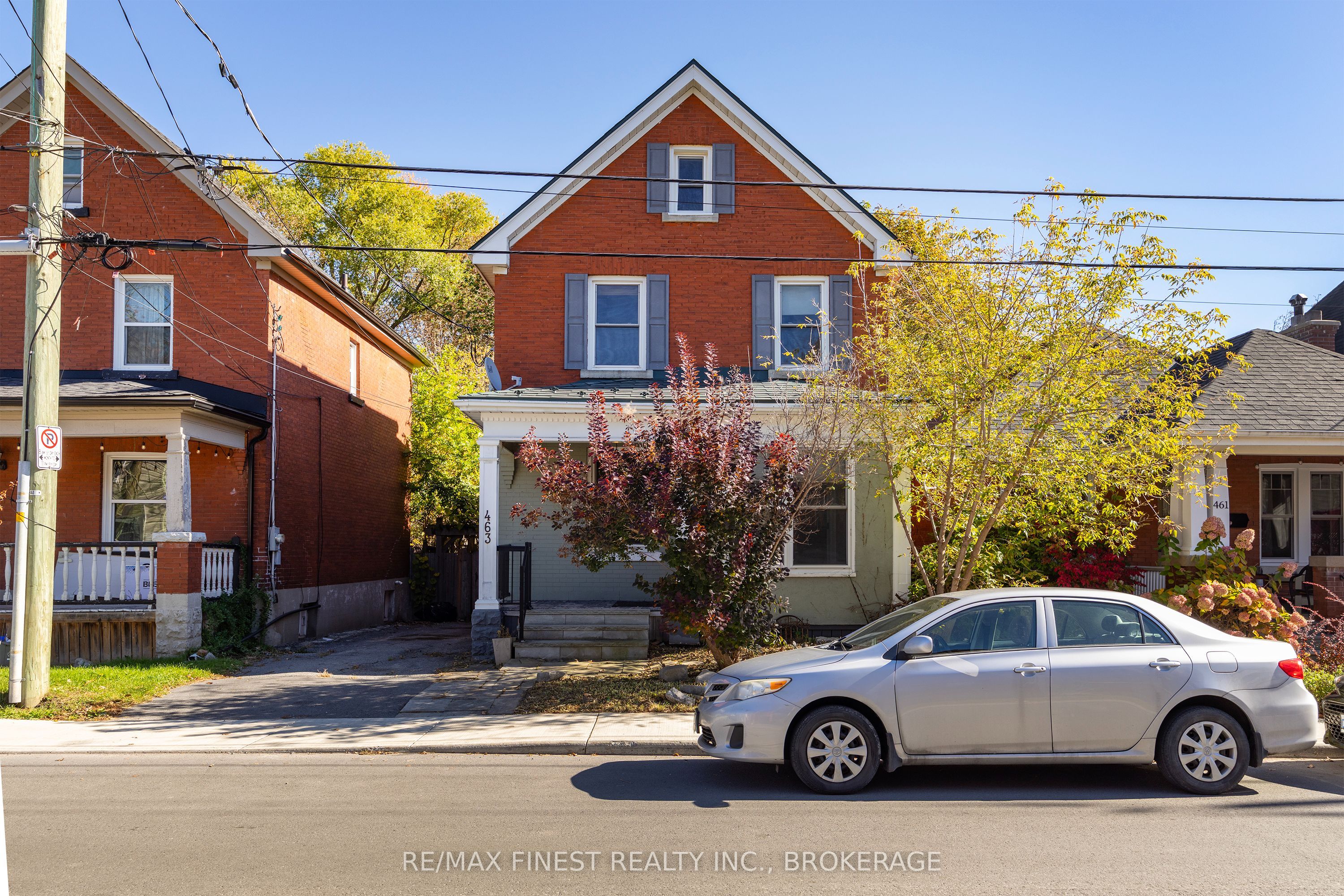 463 VICTORIA Street