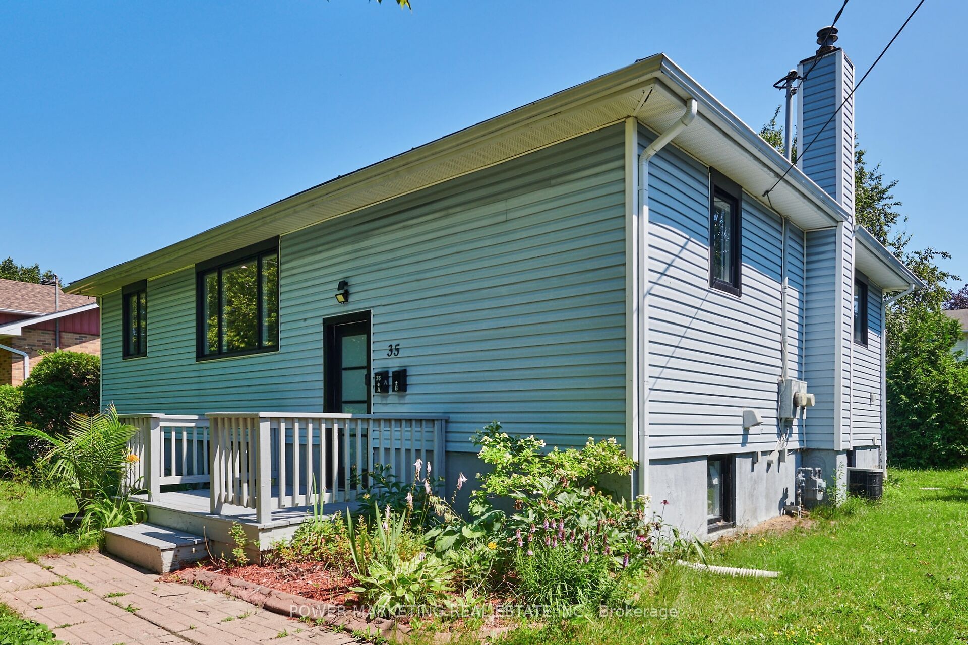 35 Tauvette Street
