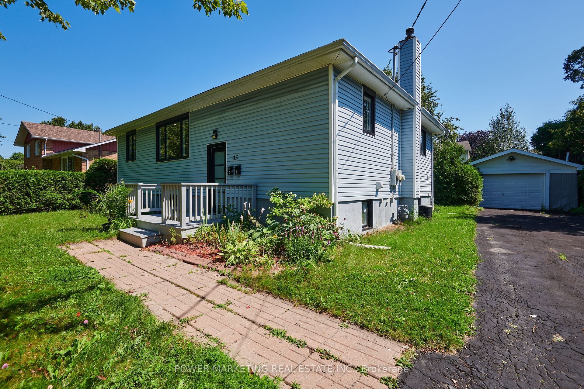 35 Tauvette Street
