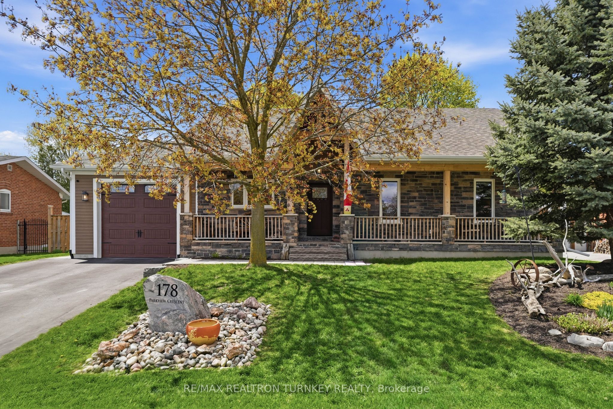 178 Parkview Crescent