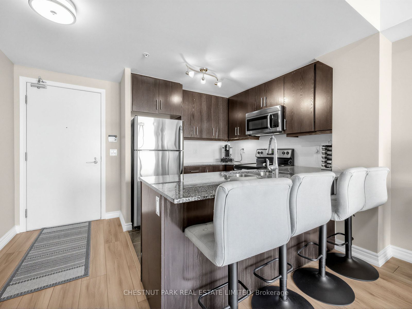 15 James Finlay Way 613