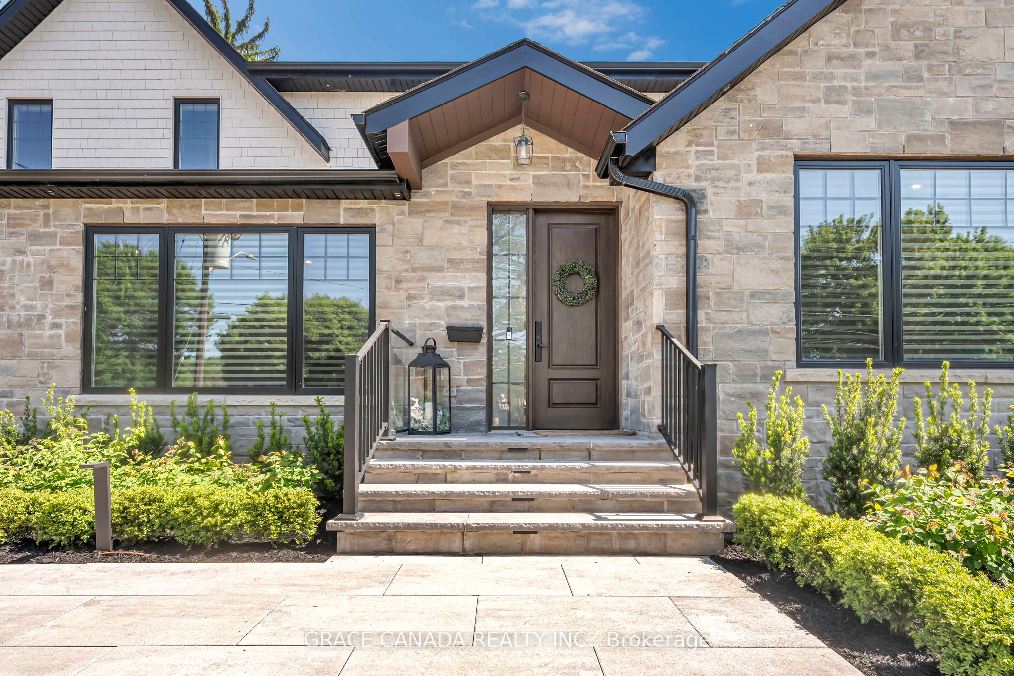 527 Oneida Drive
