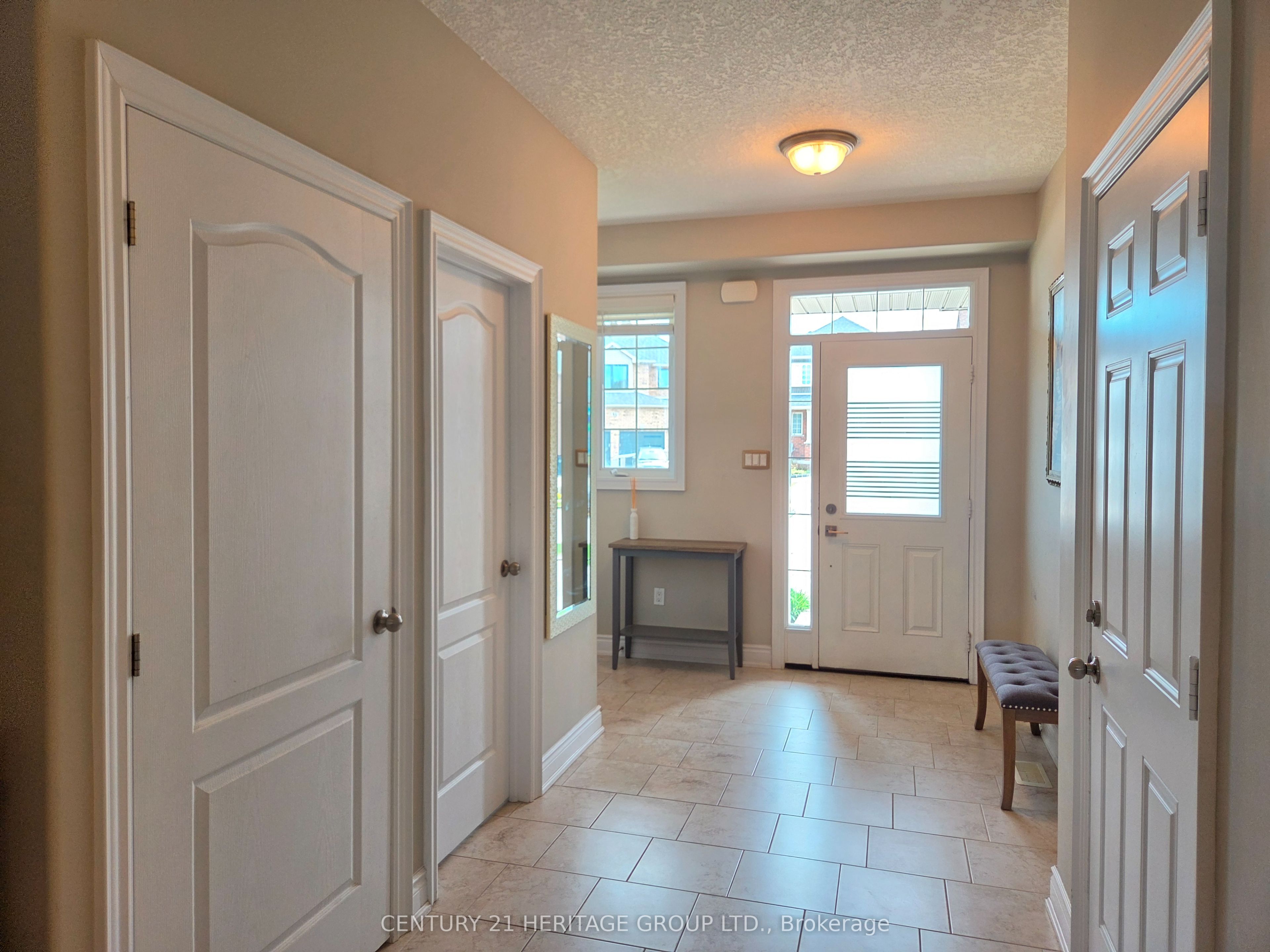 46 NATHAN Crescent