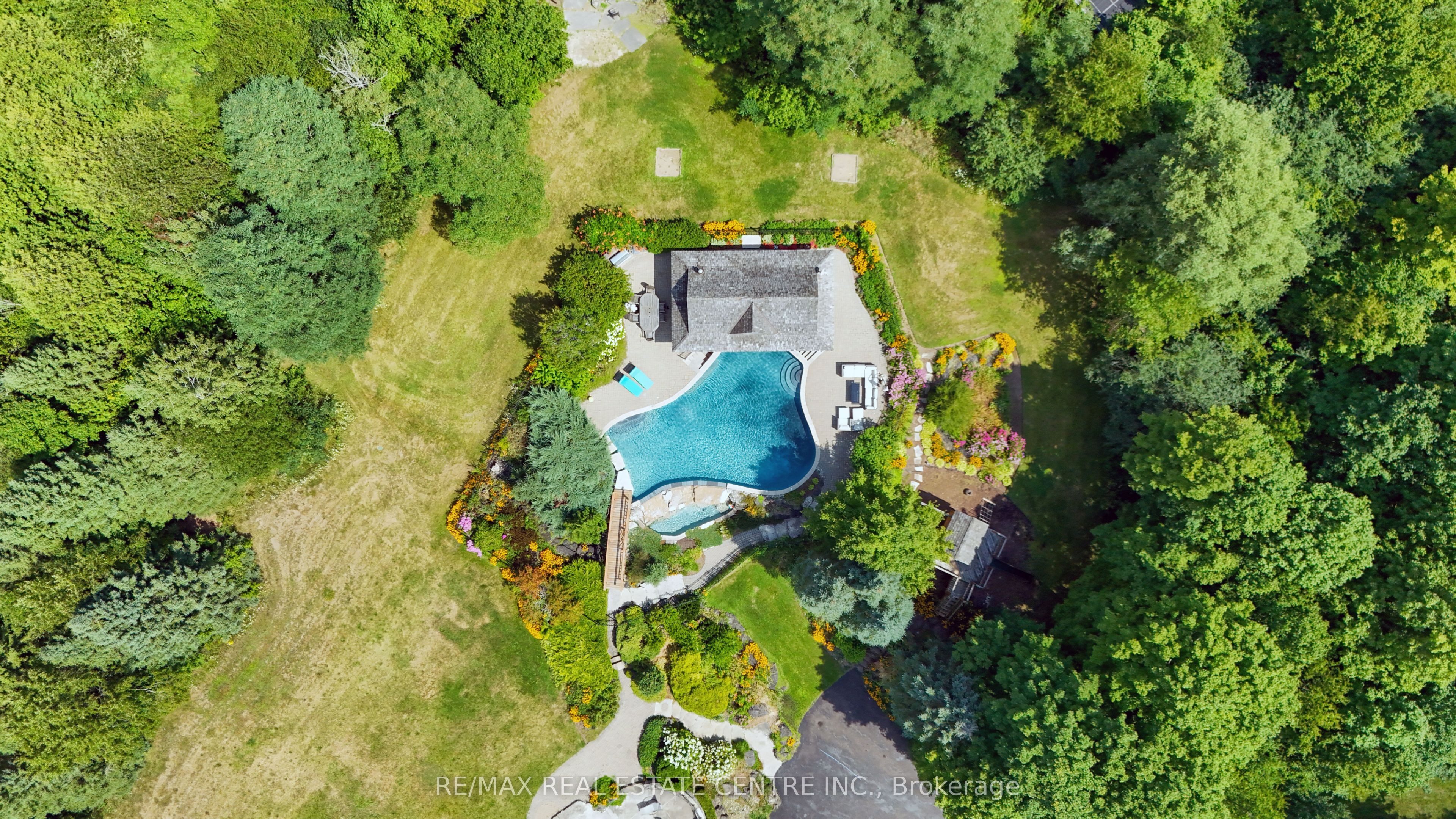 13701 fourth line nassagaweya N/A